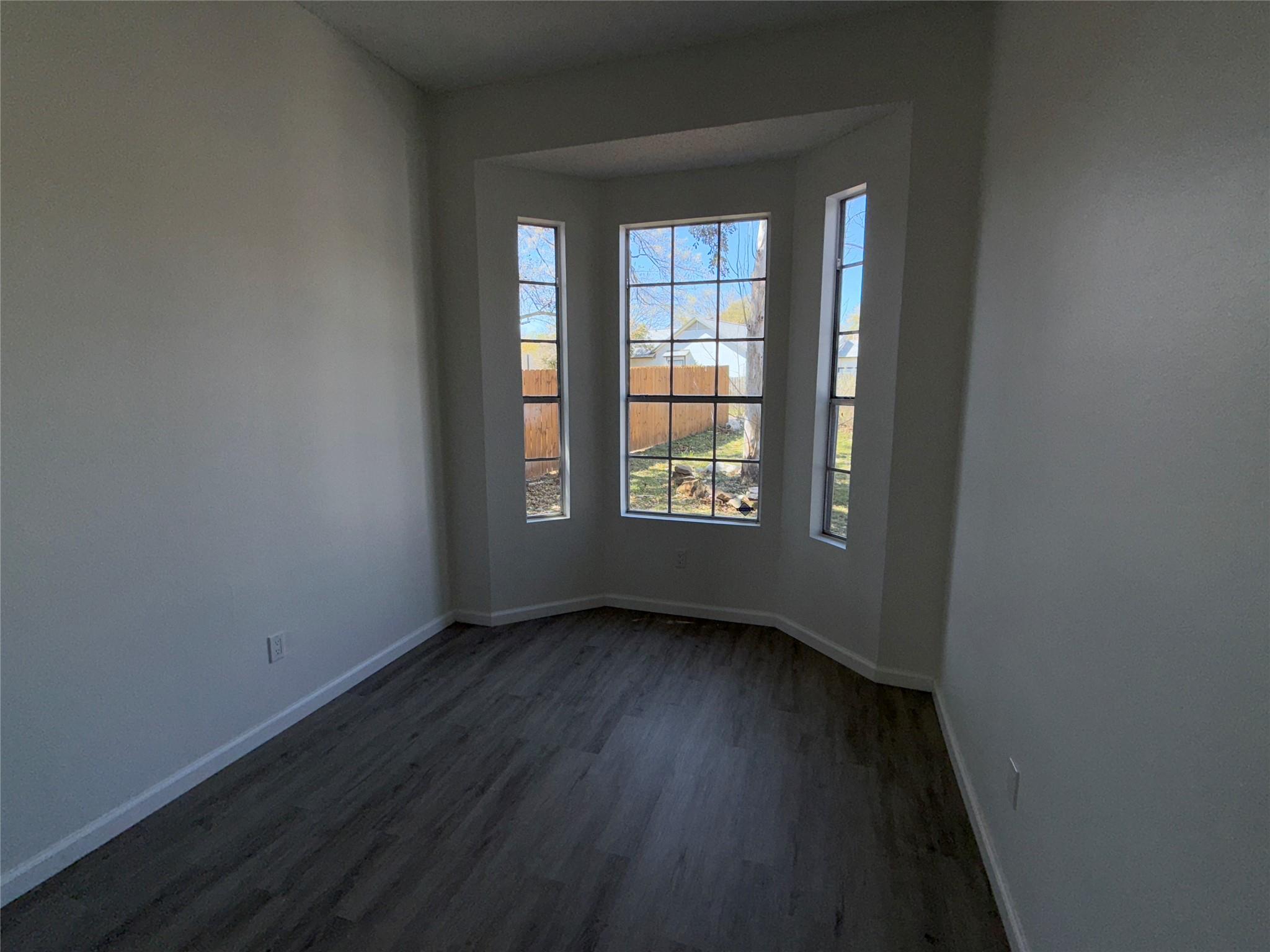 2102 Toulouse Dr, Austin, TX 78748