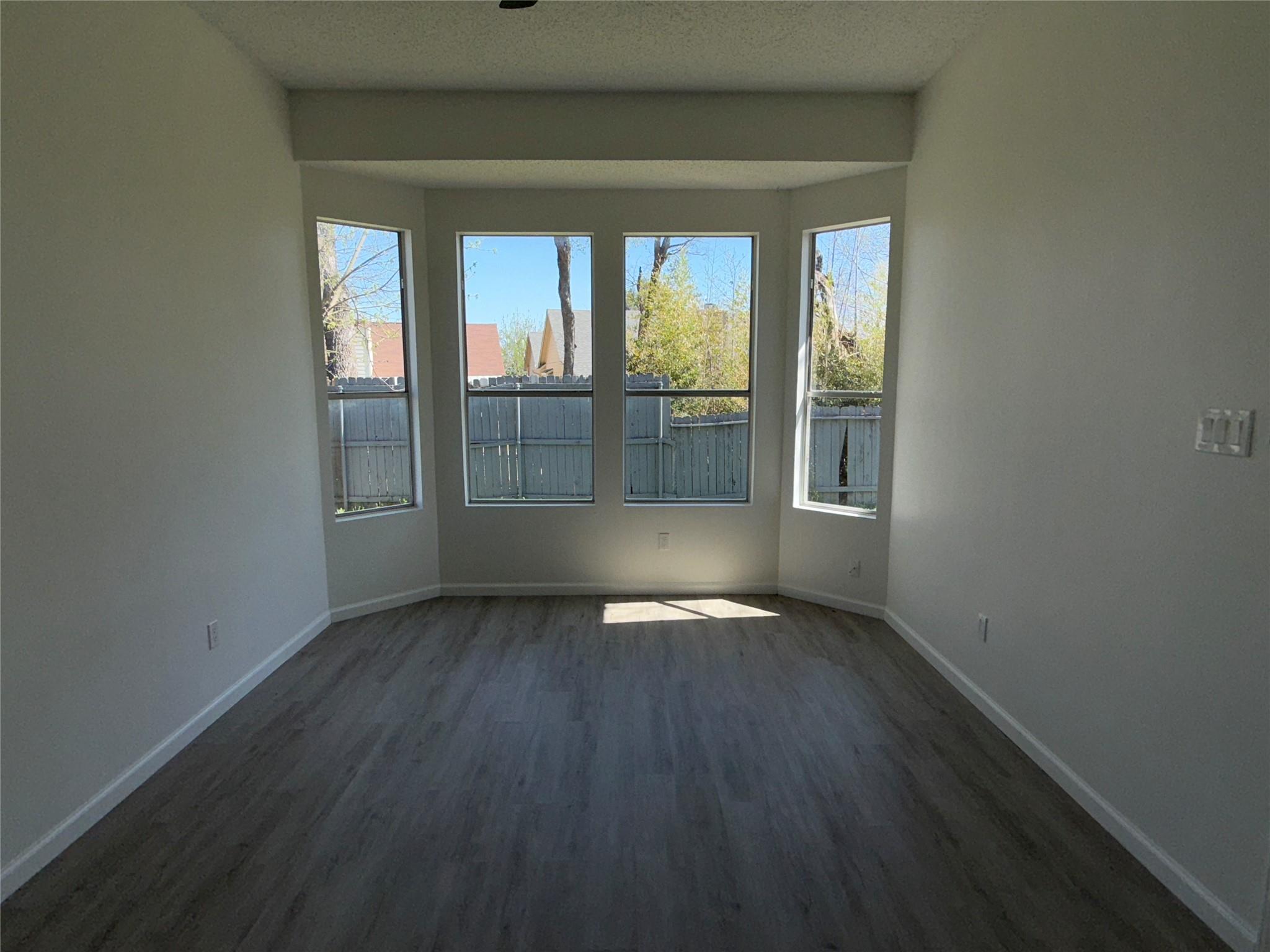 2102 Toulouse Dr, Austin, TX 78748