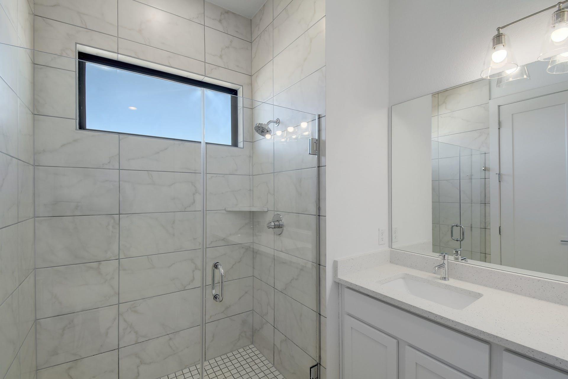 2050 Lohmans Spur Rd # 402, Austin, TX 78734