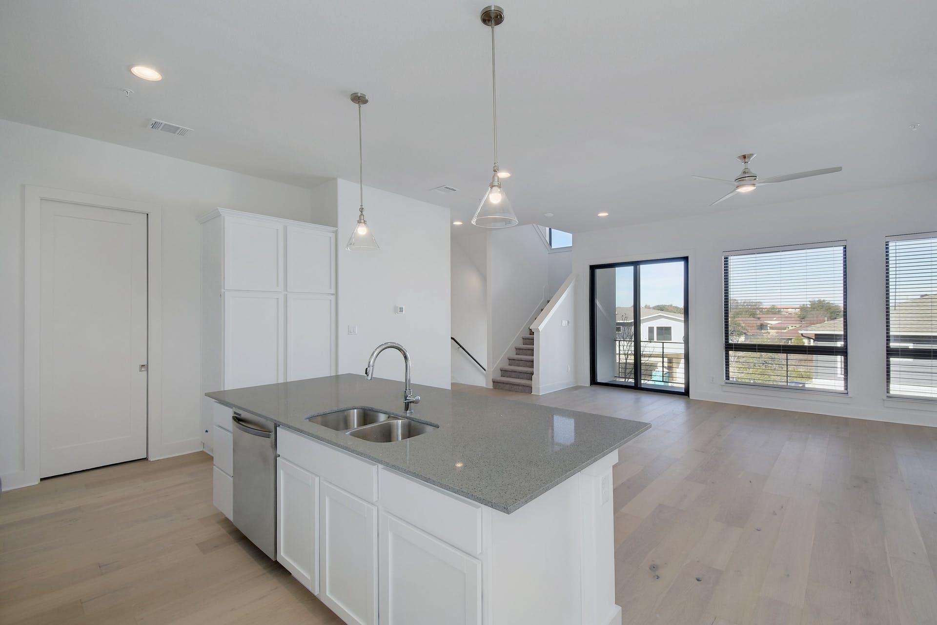 2050 Lohmans Spur Rd # 402, Austin, TX 78734