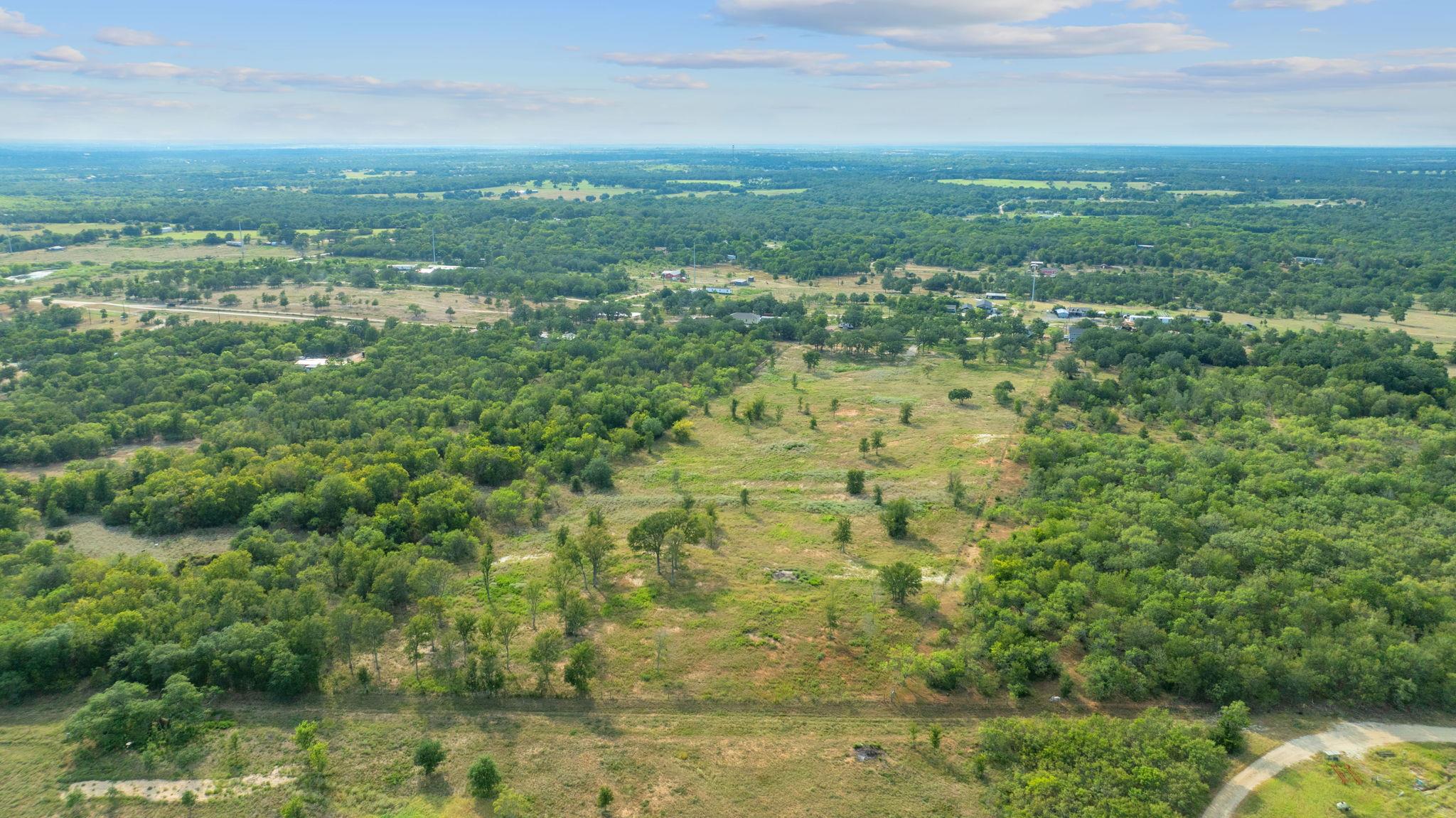 1385 Pettytown Rd, Dale, TX 78616