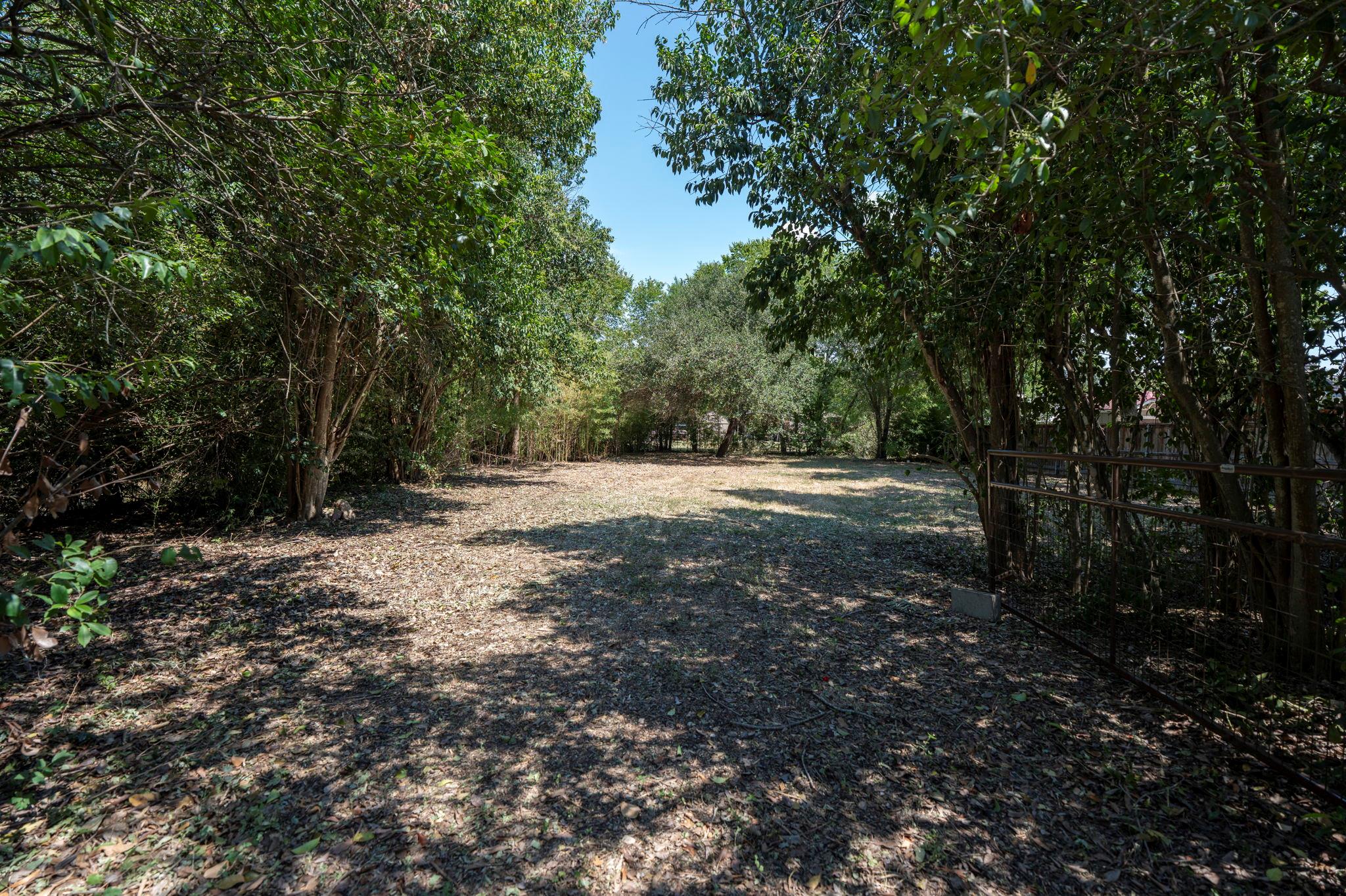 408 East St, Buda, TX 78610