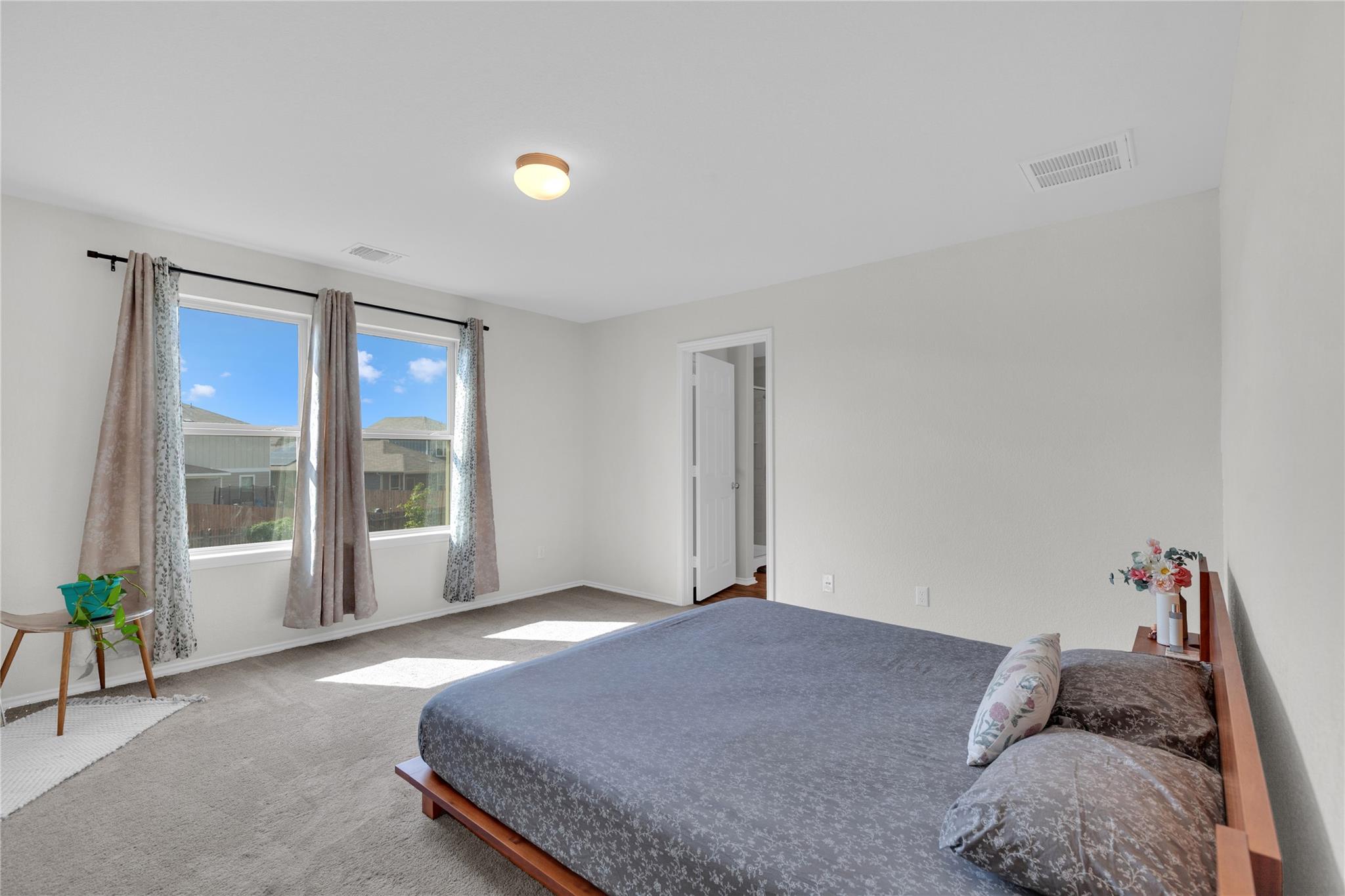 105 Spotted Rail Rdg, Leander, TX 78641