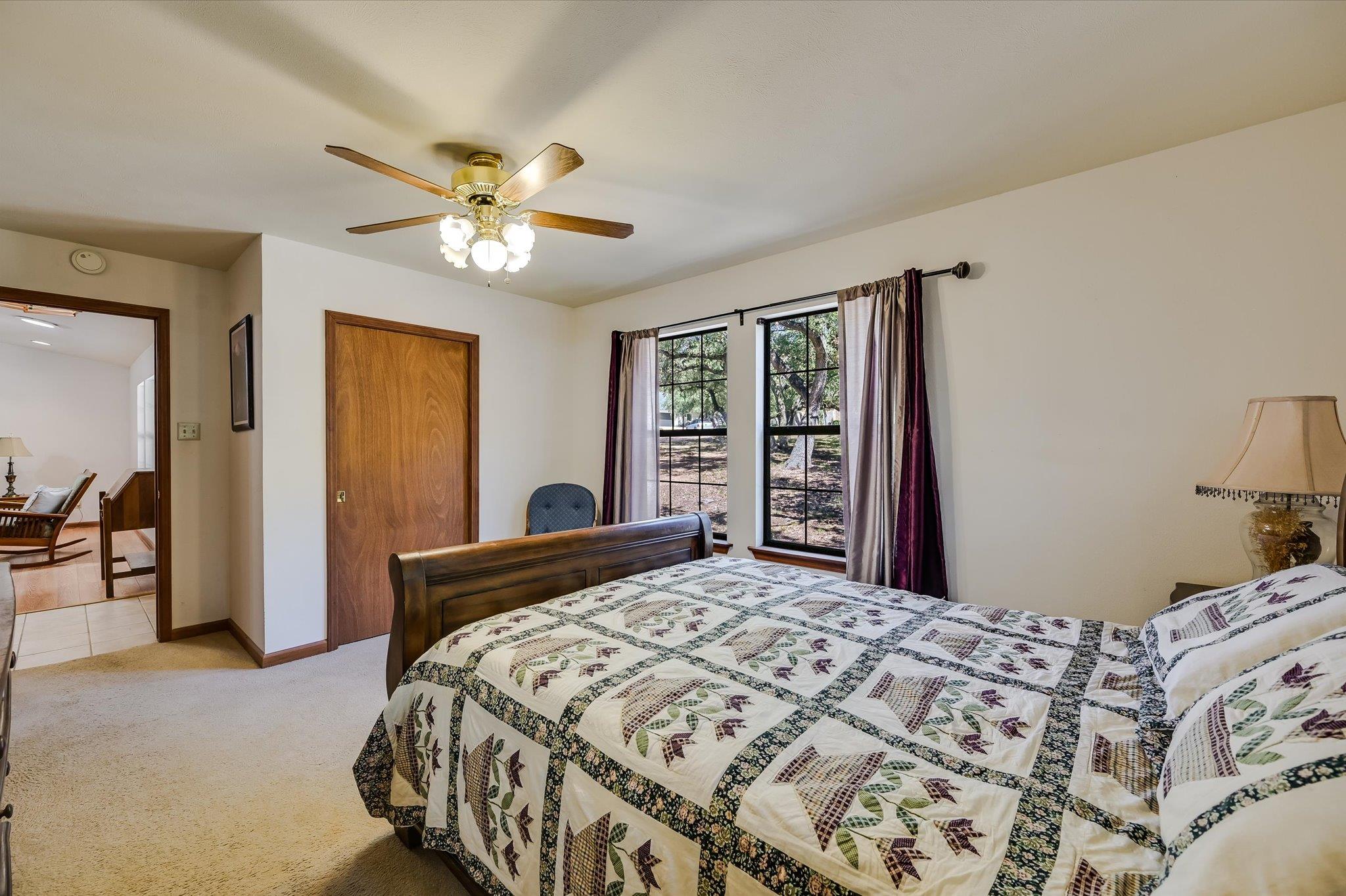 611 Mountain Crest Dr, Wimberley, TX 78676