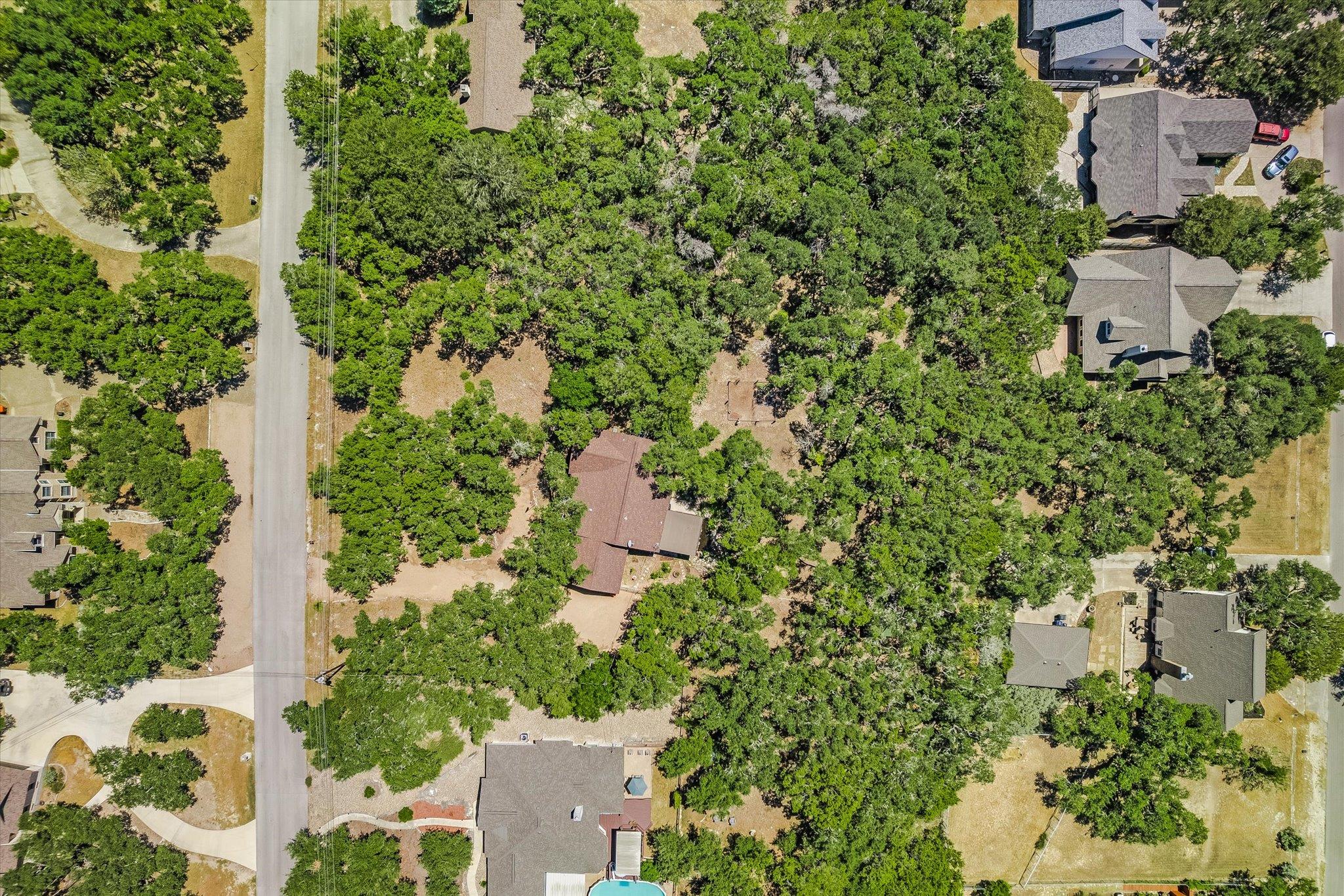 611 Mountain Crest Dr, Wimberley, TX 78676