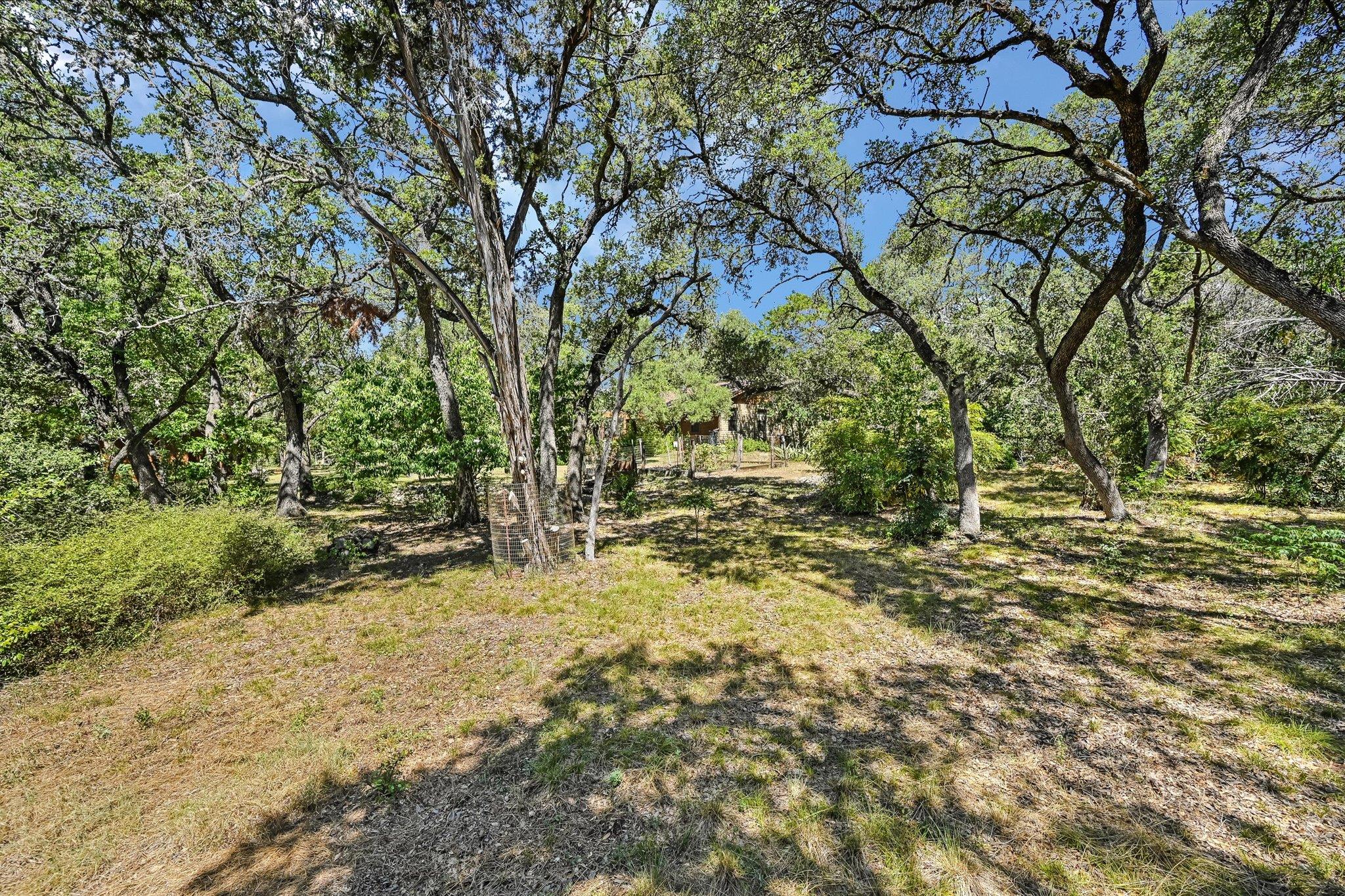 611 Mountain Crest Dr, Wimberley, TX 78676