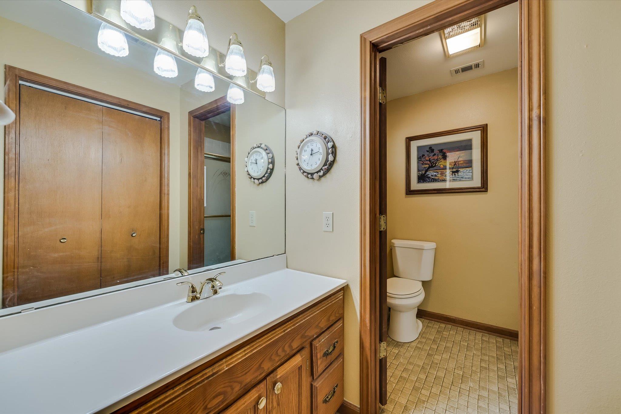 611 Mountain Crest Dr, Wimberley, TX 78676