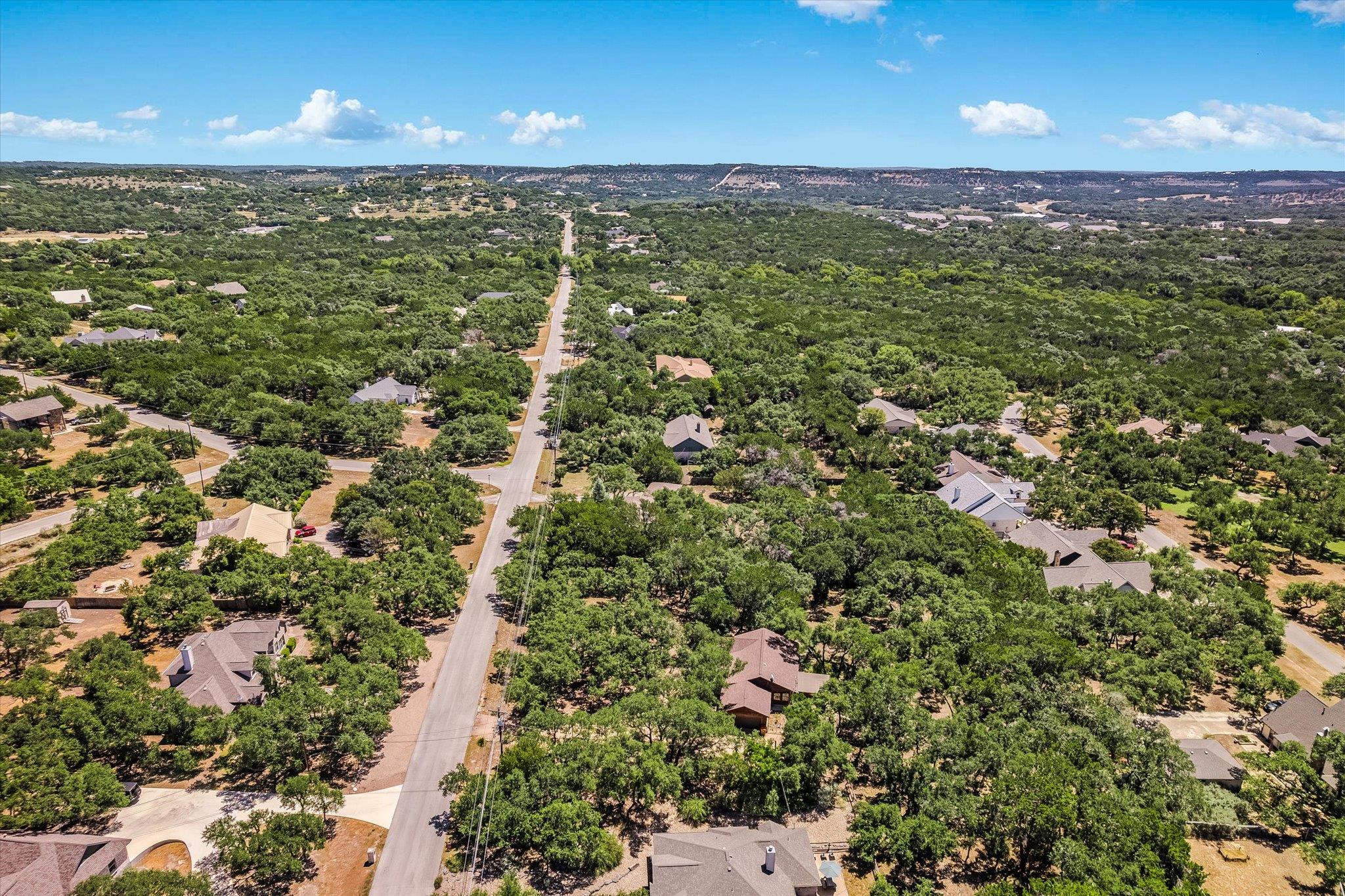 611 Mountain Crest Dr, Wimberley, TX 78676