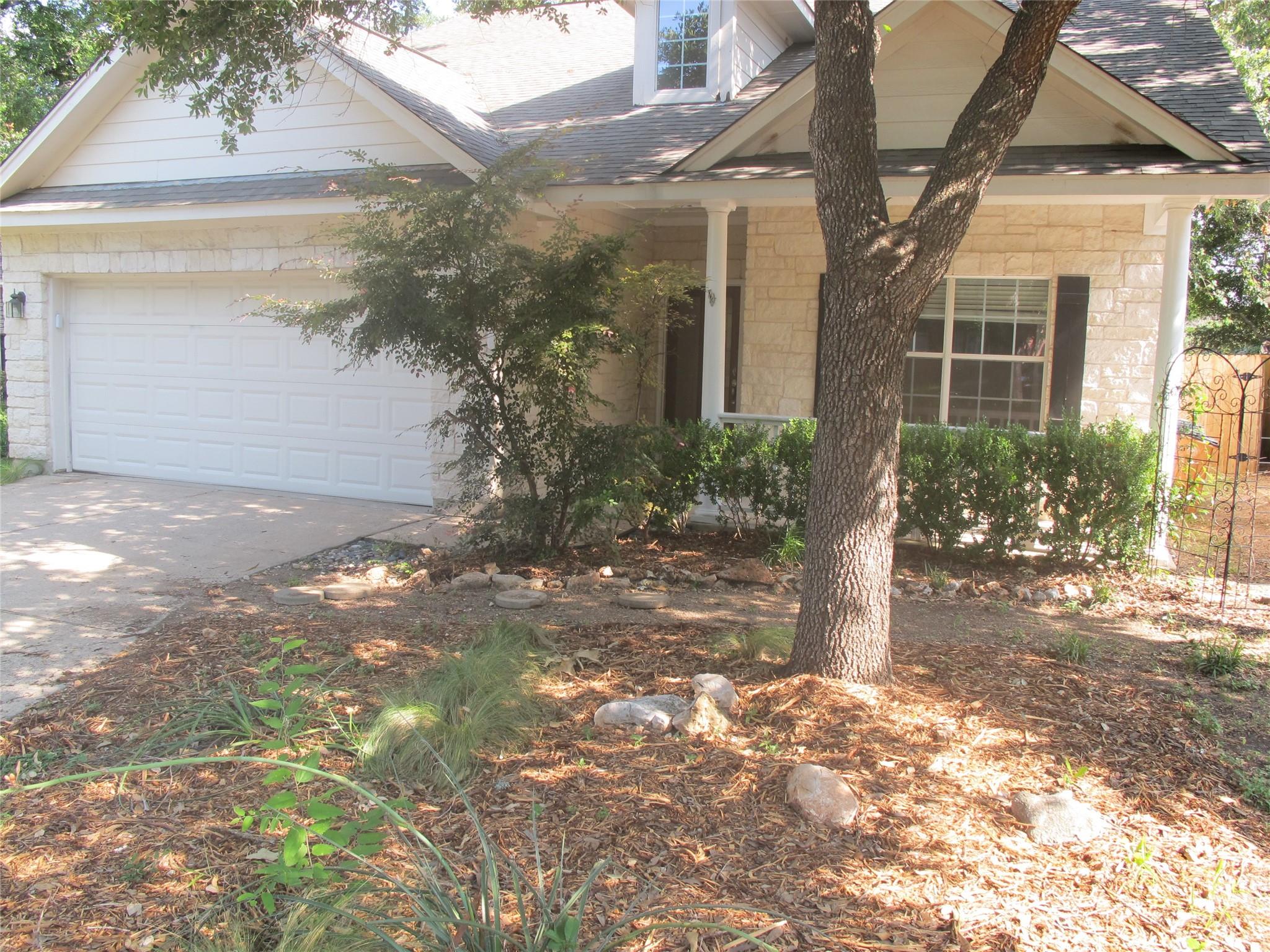 5957 Salcon Cliff Dr, Austin, TX 78749