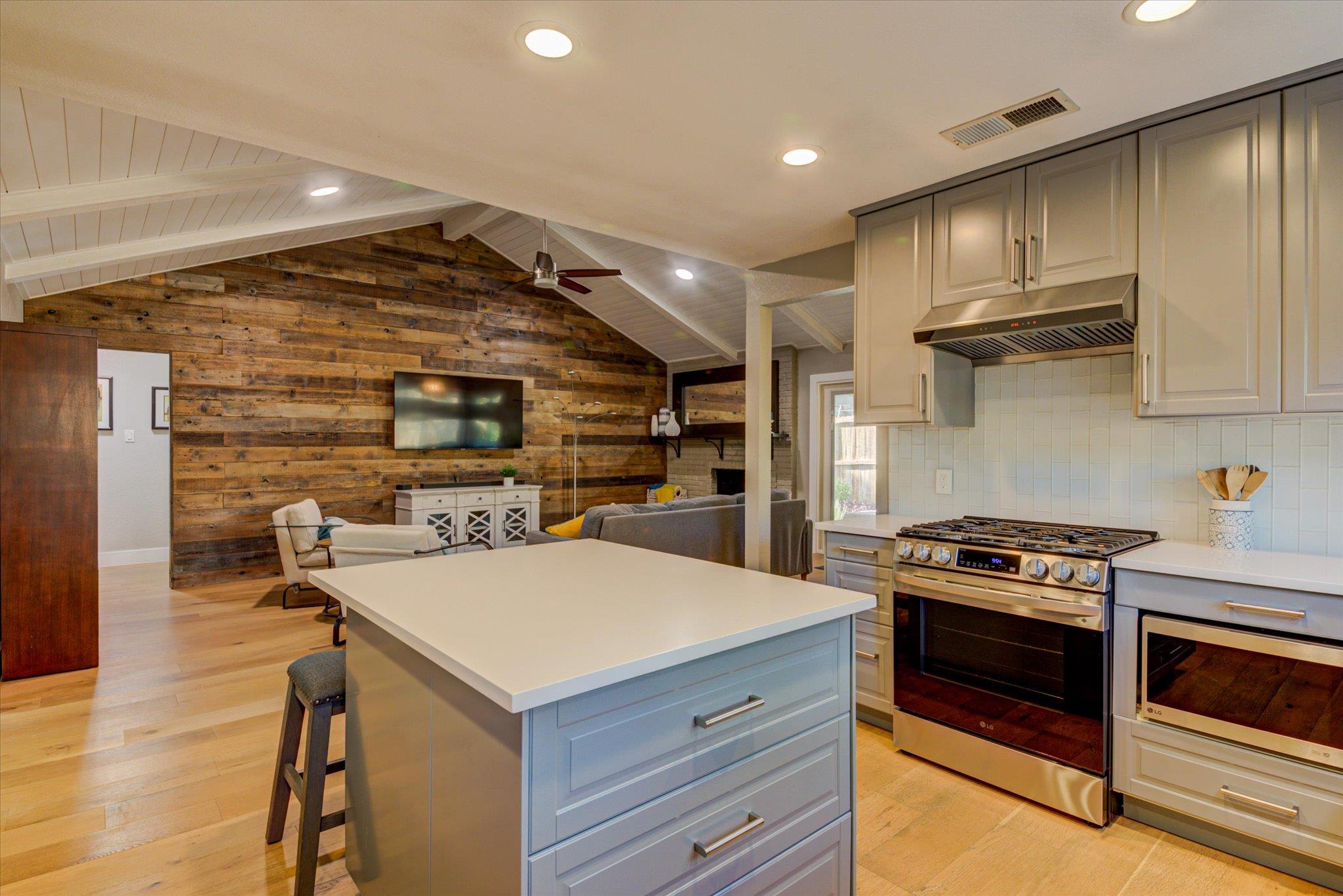 2713 Bryonhall Dr, Austin, TX 78745