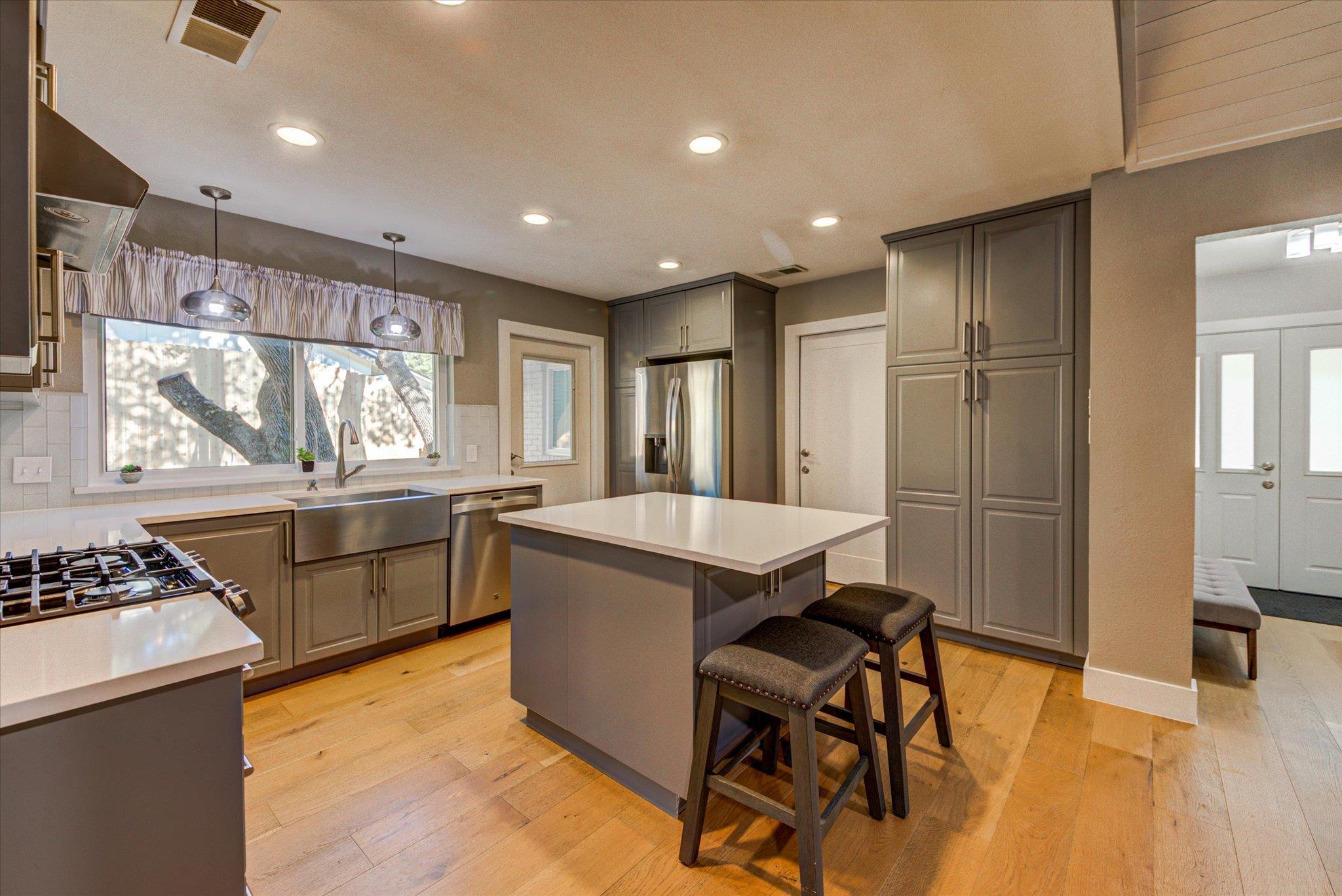 2713 Bryonhall Dr, Austin, TX 78745