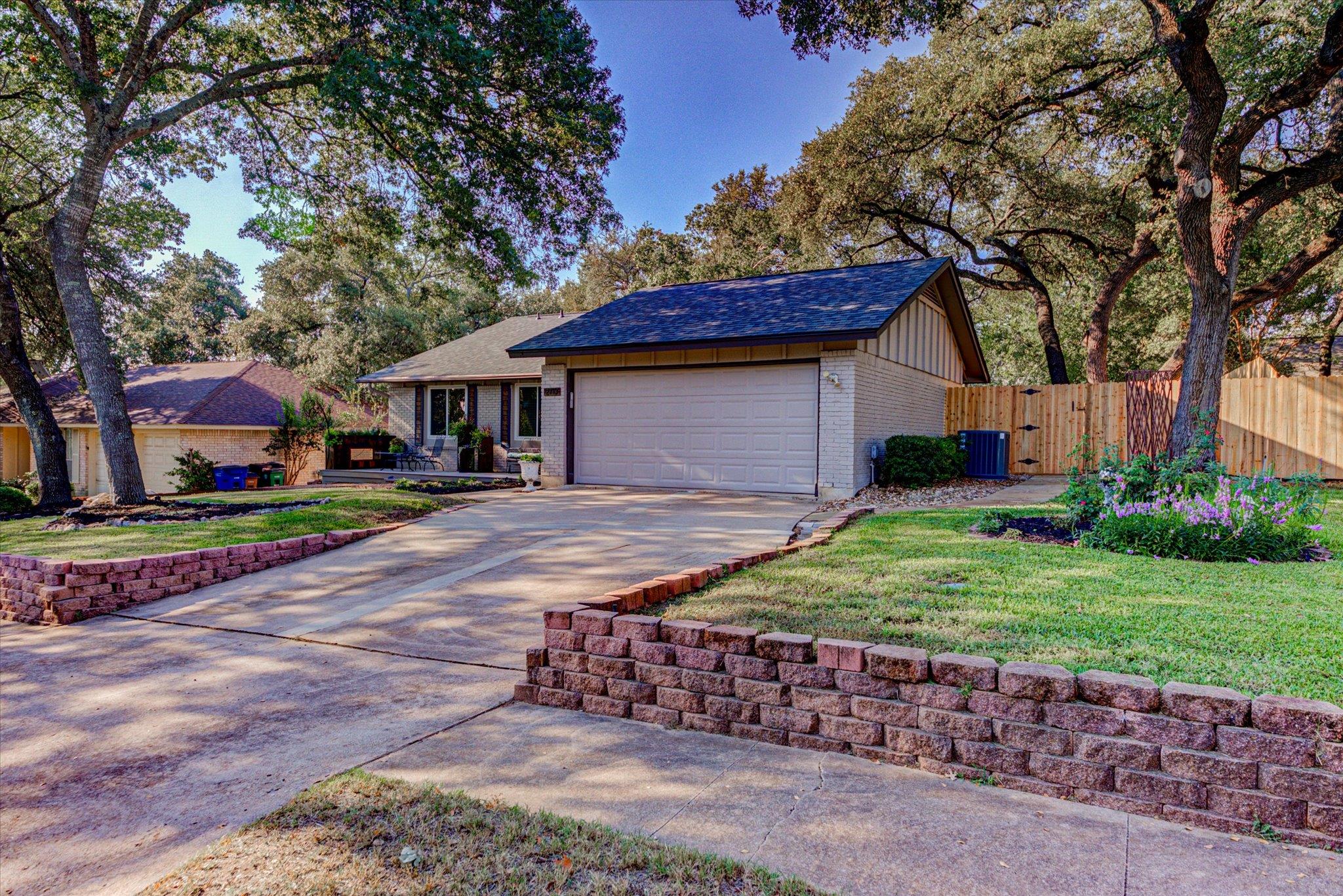 2713 Bryonhall Dr, Austin, TX 78745