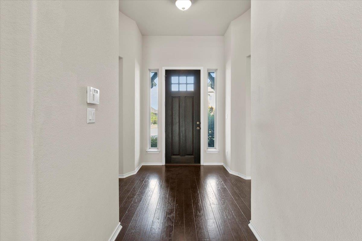 532 Stone River Dr, Austin, TX 78737