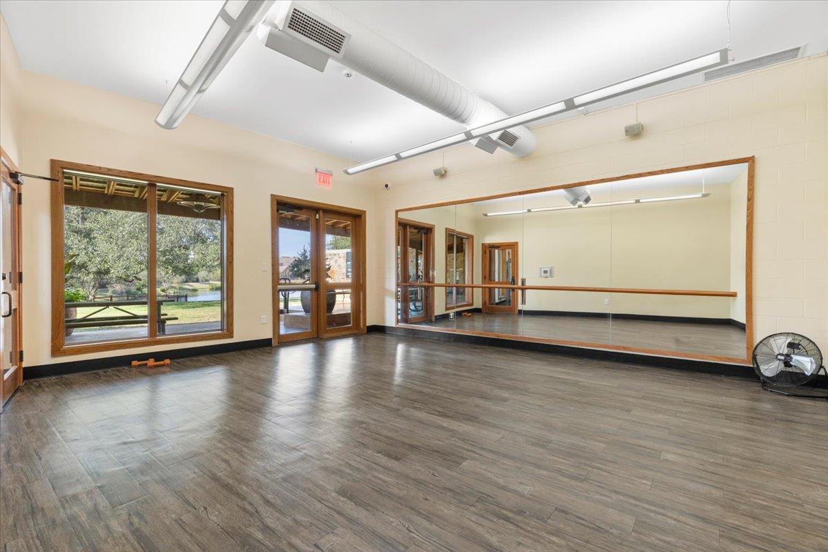 532 Stone River Dr, Austin, TX 78737