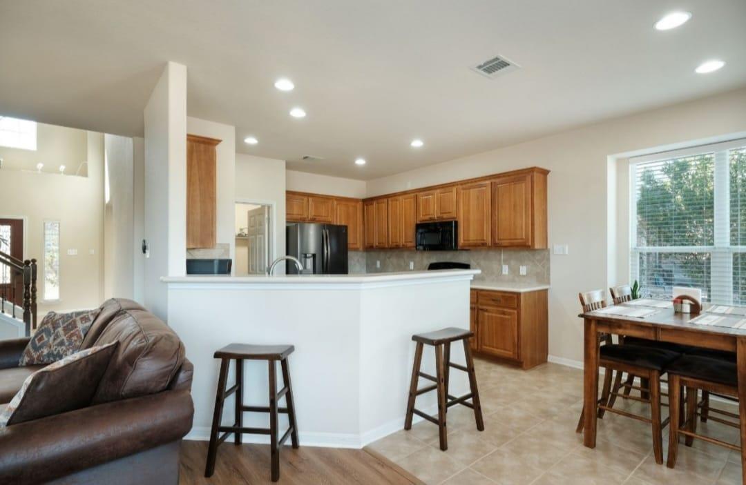 219 Tulip Trail Bnd, Cedar Park, TX 78613