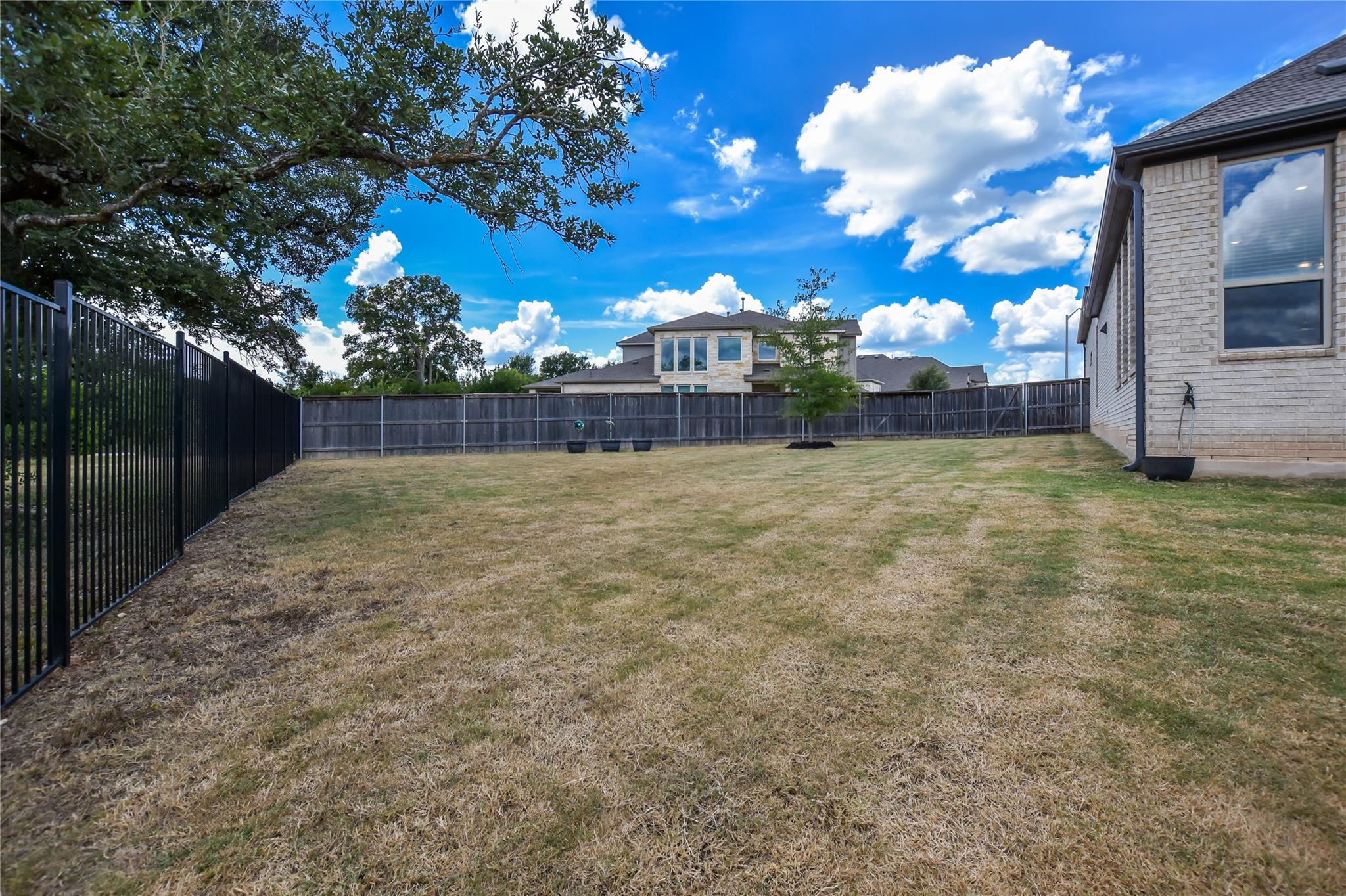 373 Washington Dr, Kyle, TX 78640