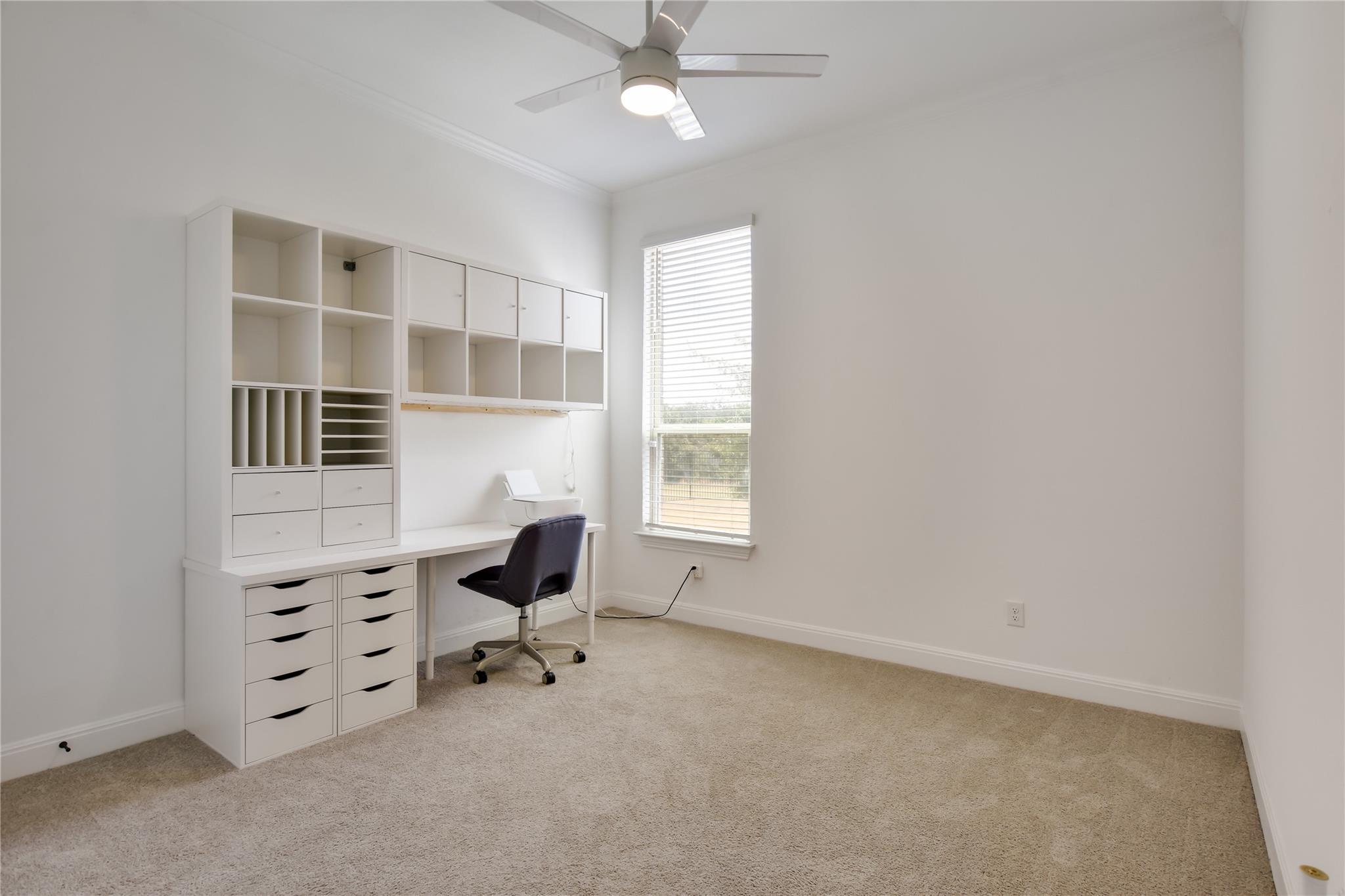 373 Washington Dr, Kyle, TX 78640