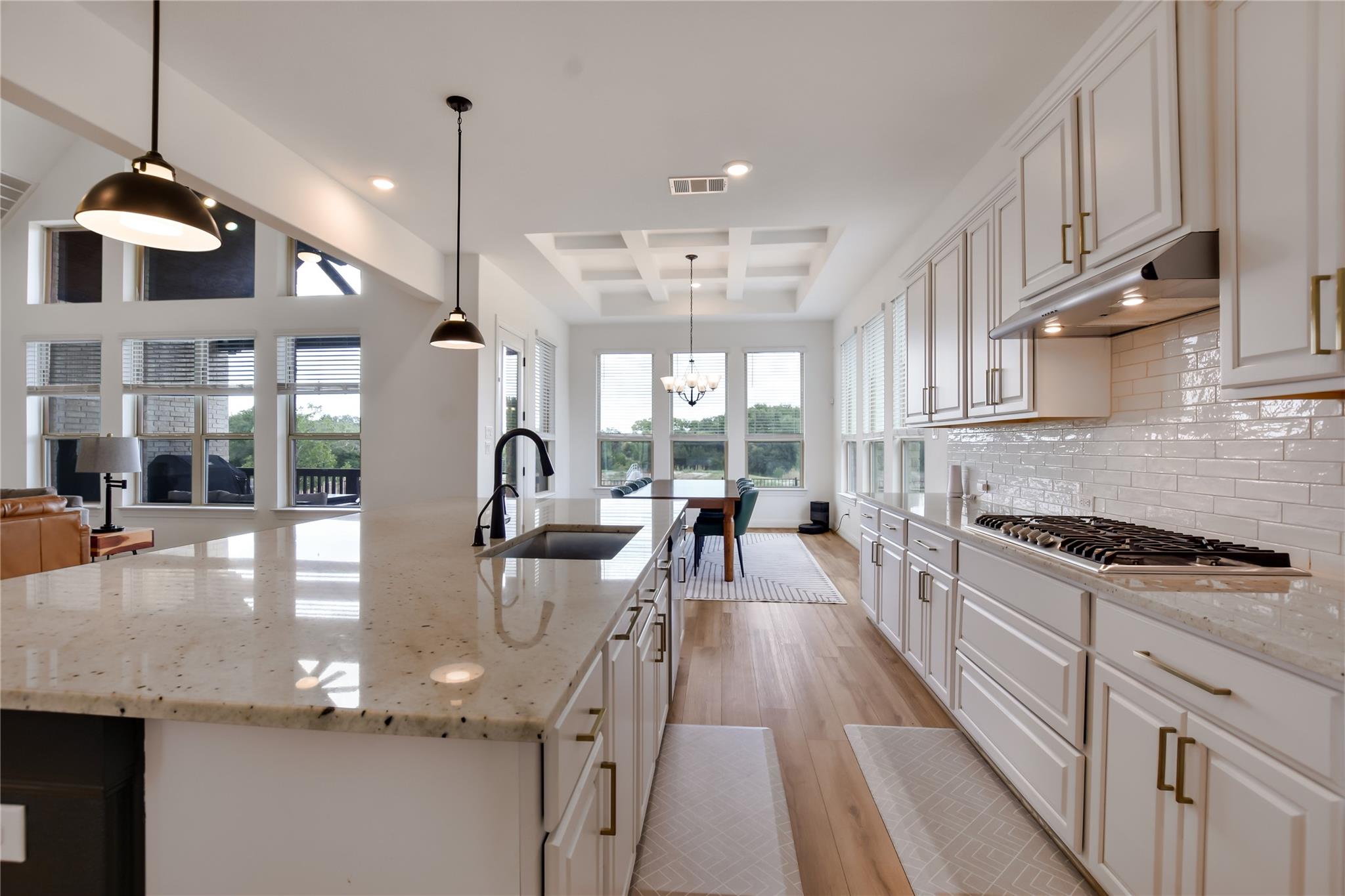 373 Washington Dr, Kyle, TX 78640