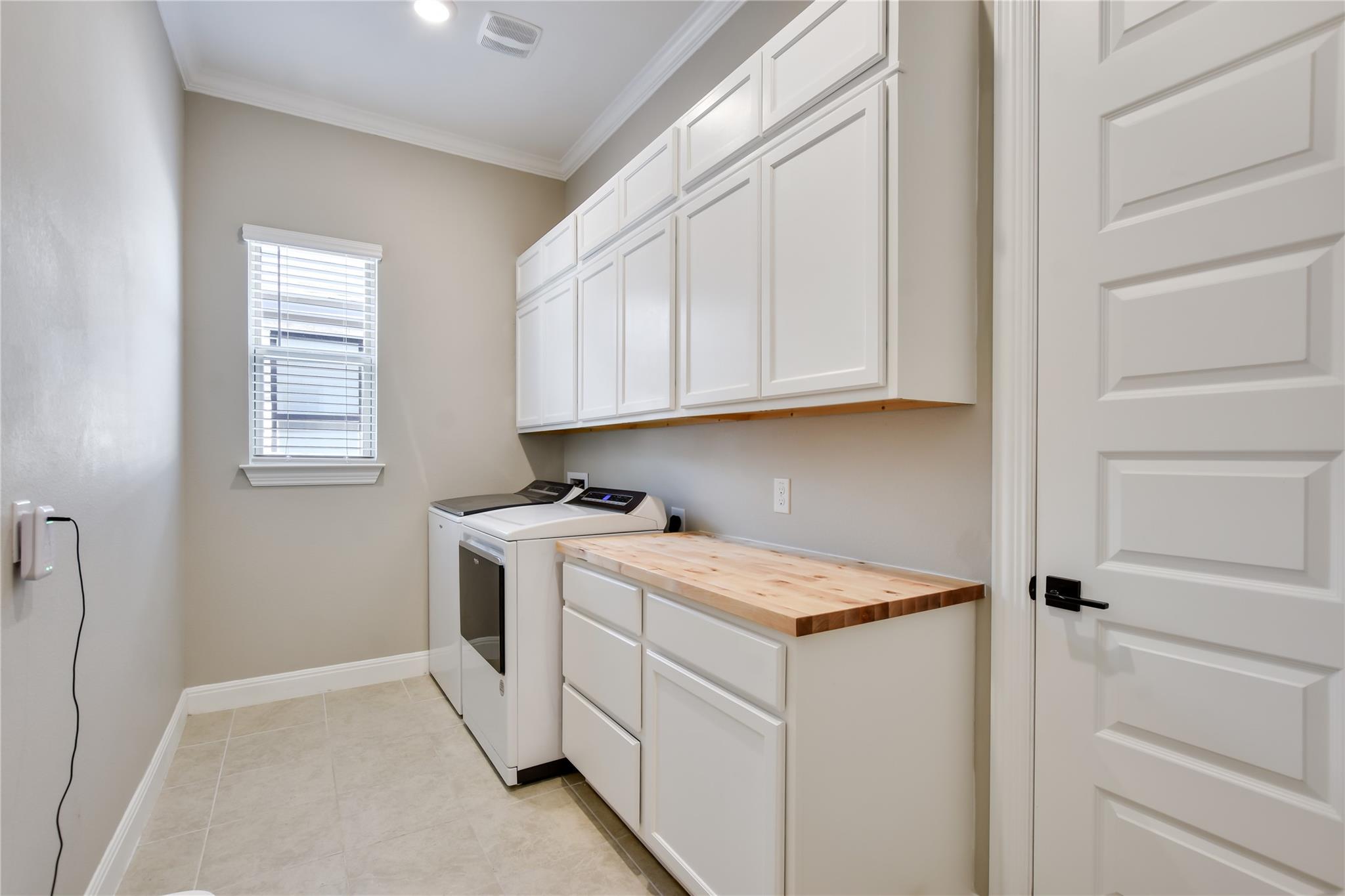 373 Washington Dr, Kyle, TX 78640