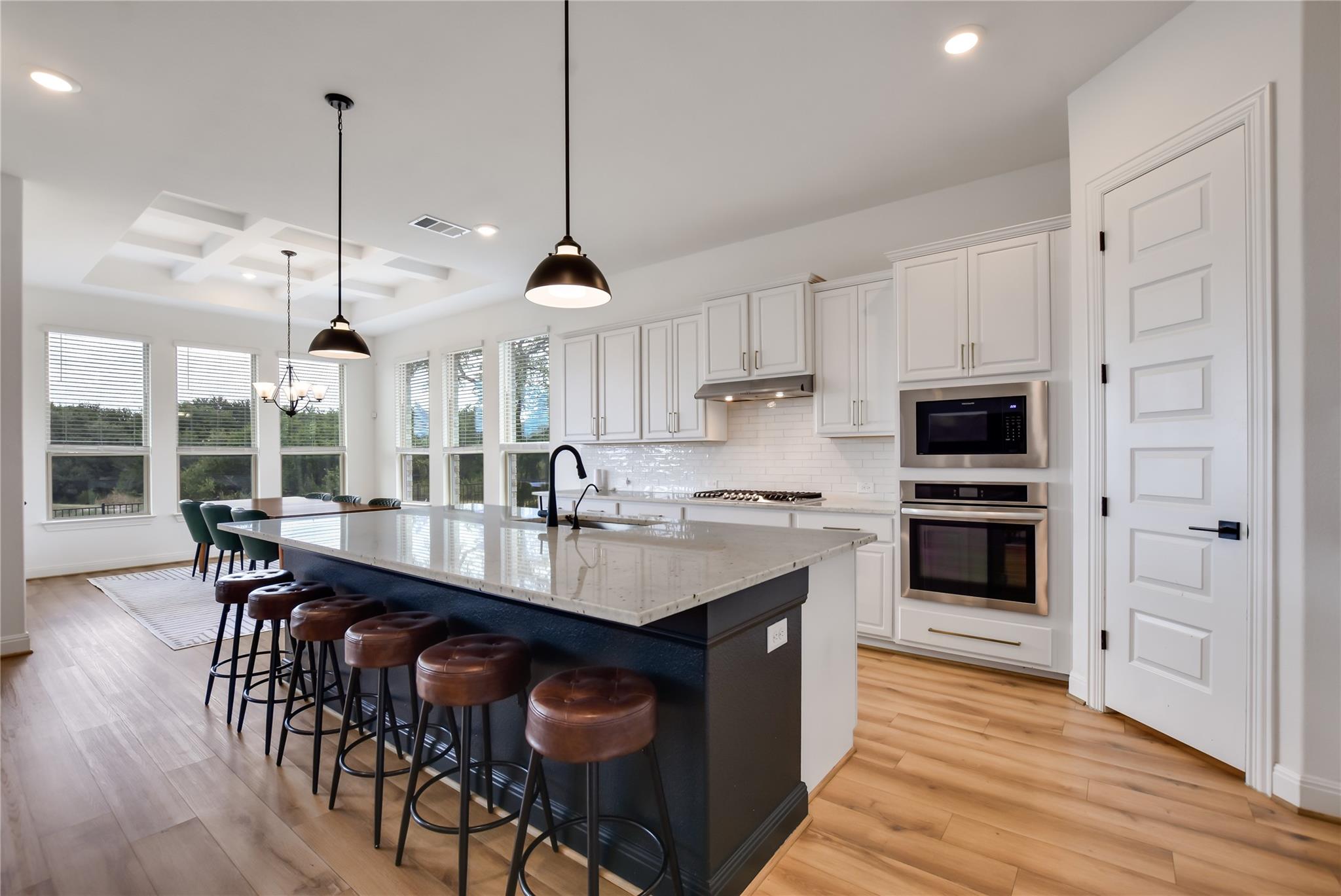 373 Washington Dr, Kyle, TX 78640