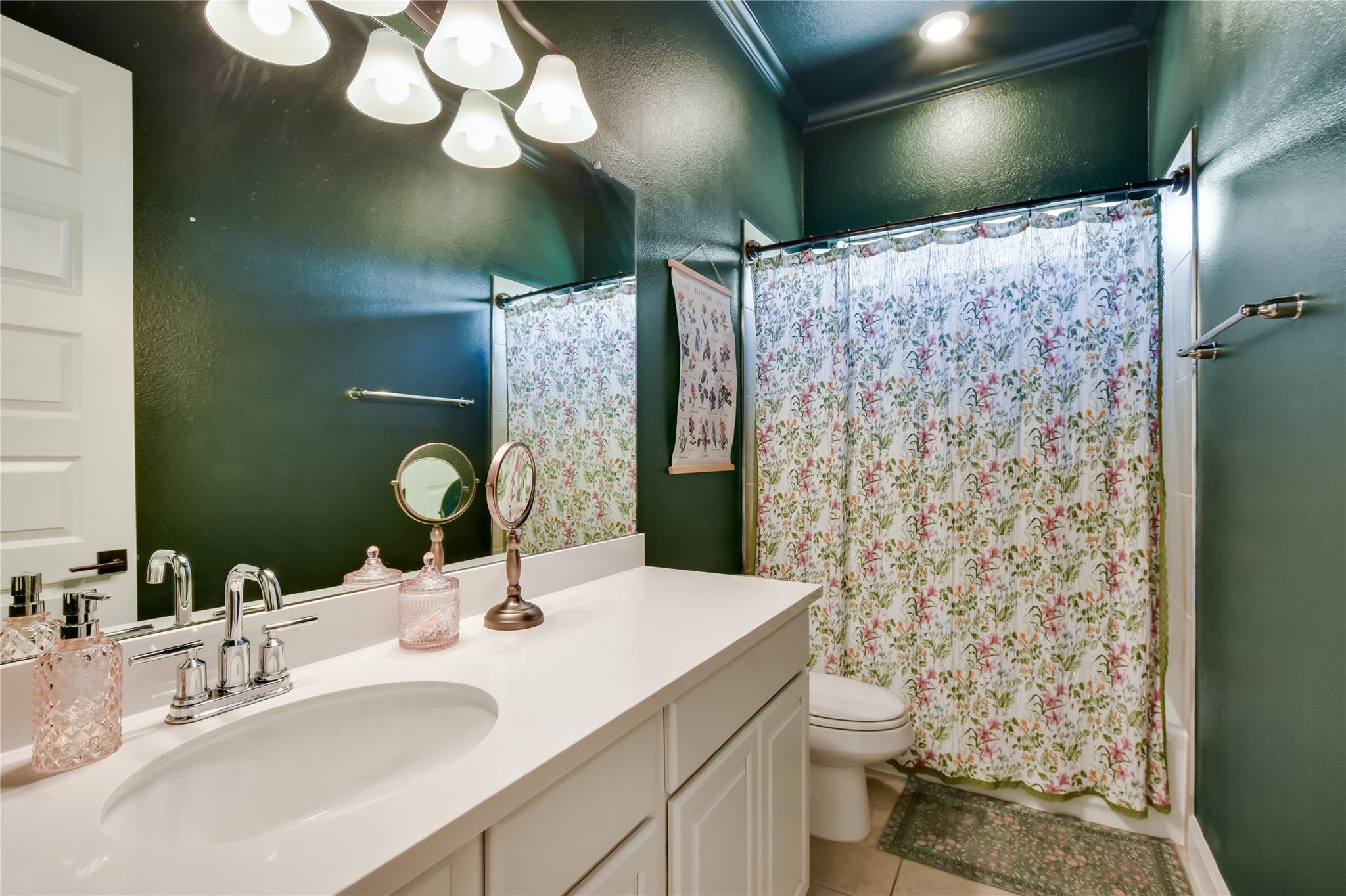 373 Washington Dr, Kyle, TX 78640