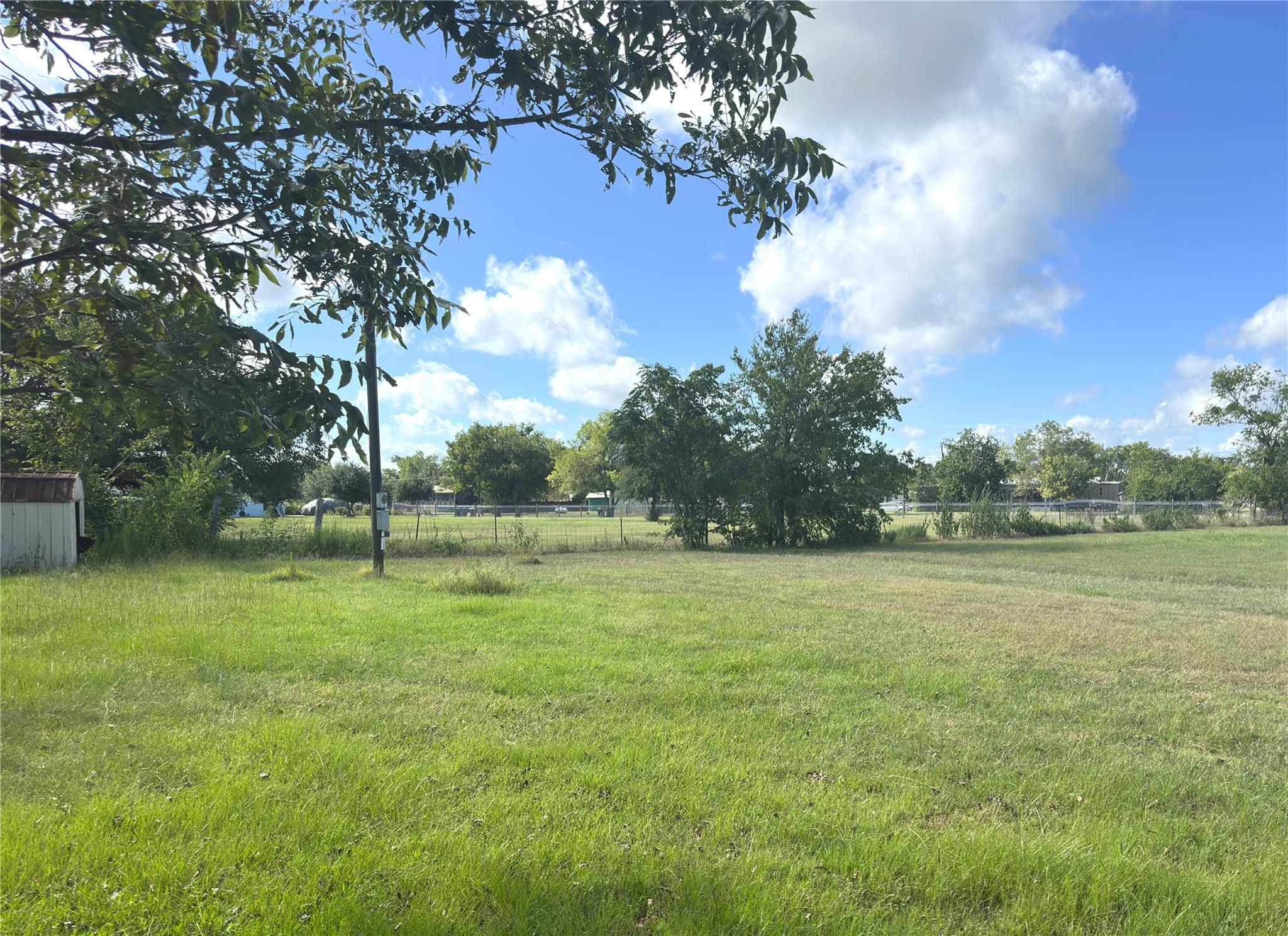 1112 Old Nails Creek Rd, Giddings, TX 78942