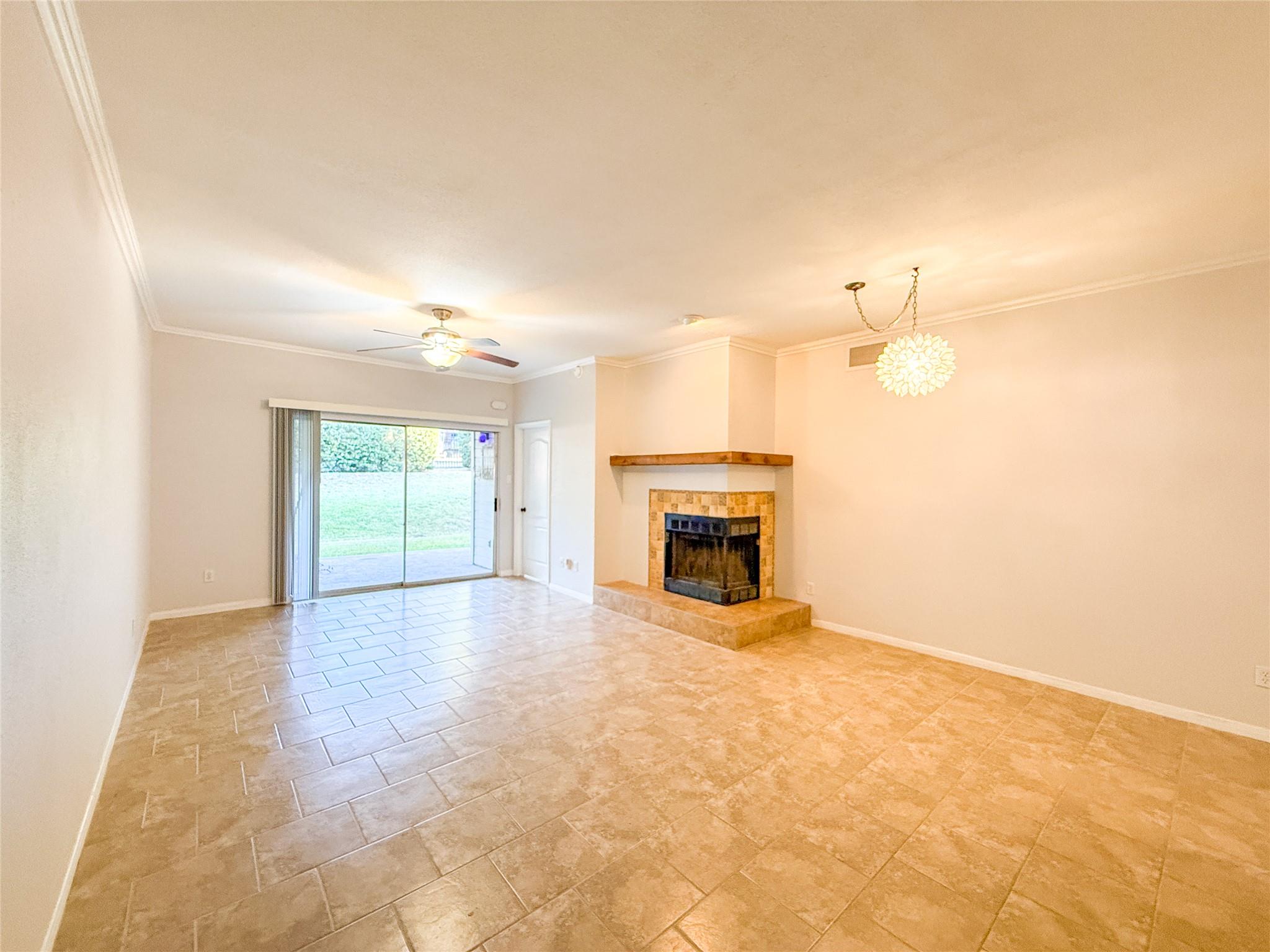 2450 Wickersham Ln # 103, Austin, TX 78741