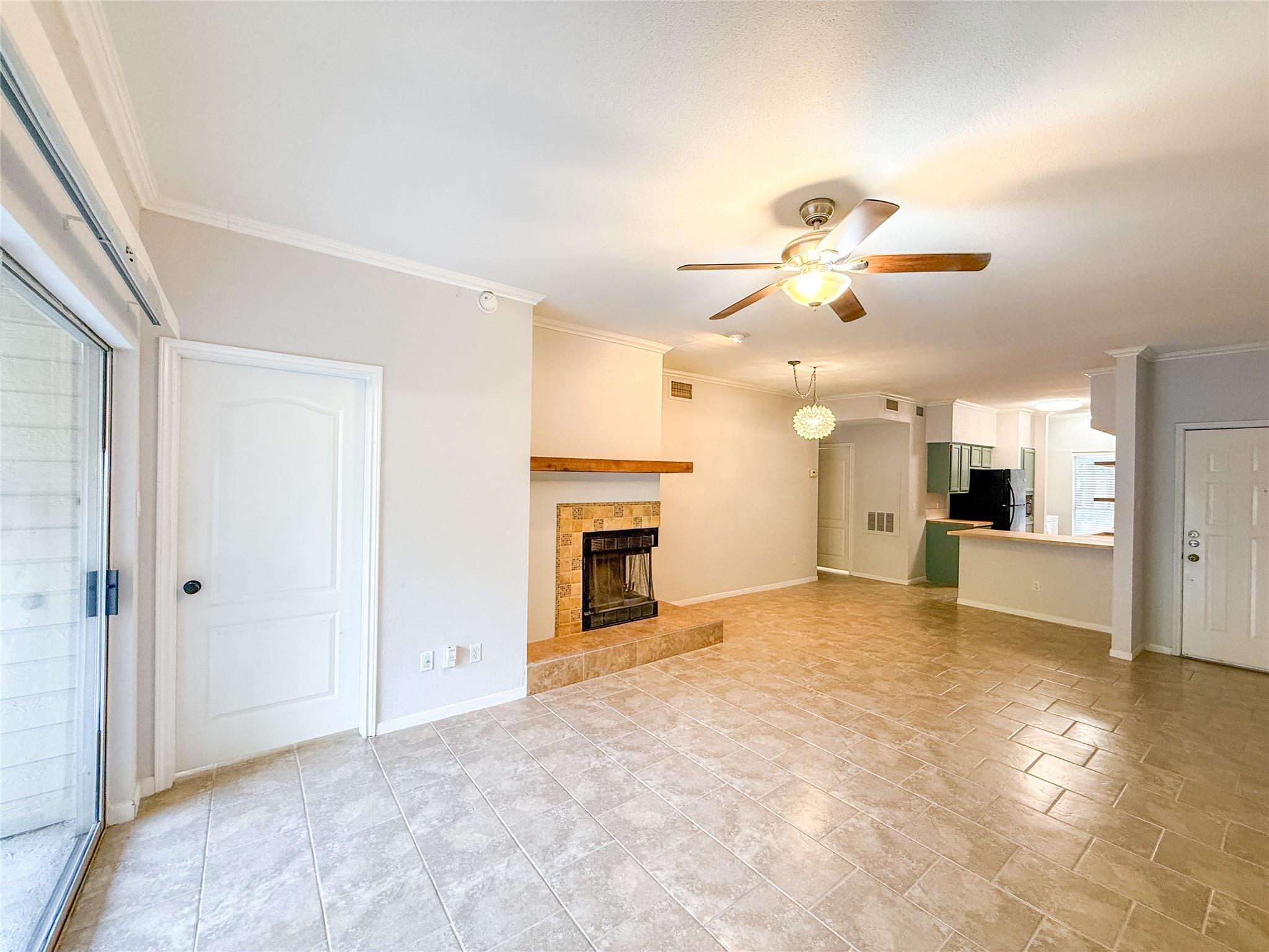 2450 Wickersham Ln # 103, Austin, TX 78741