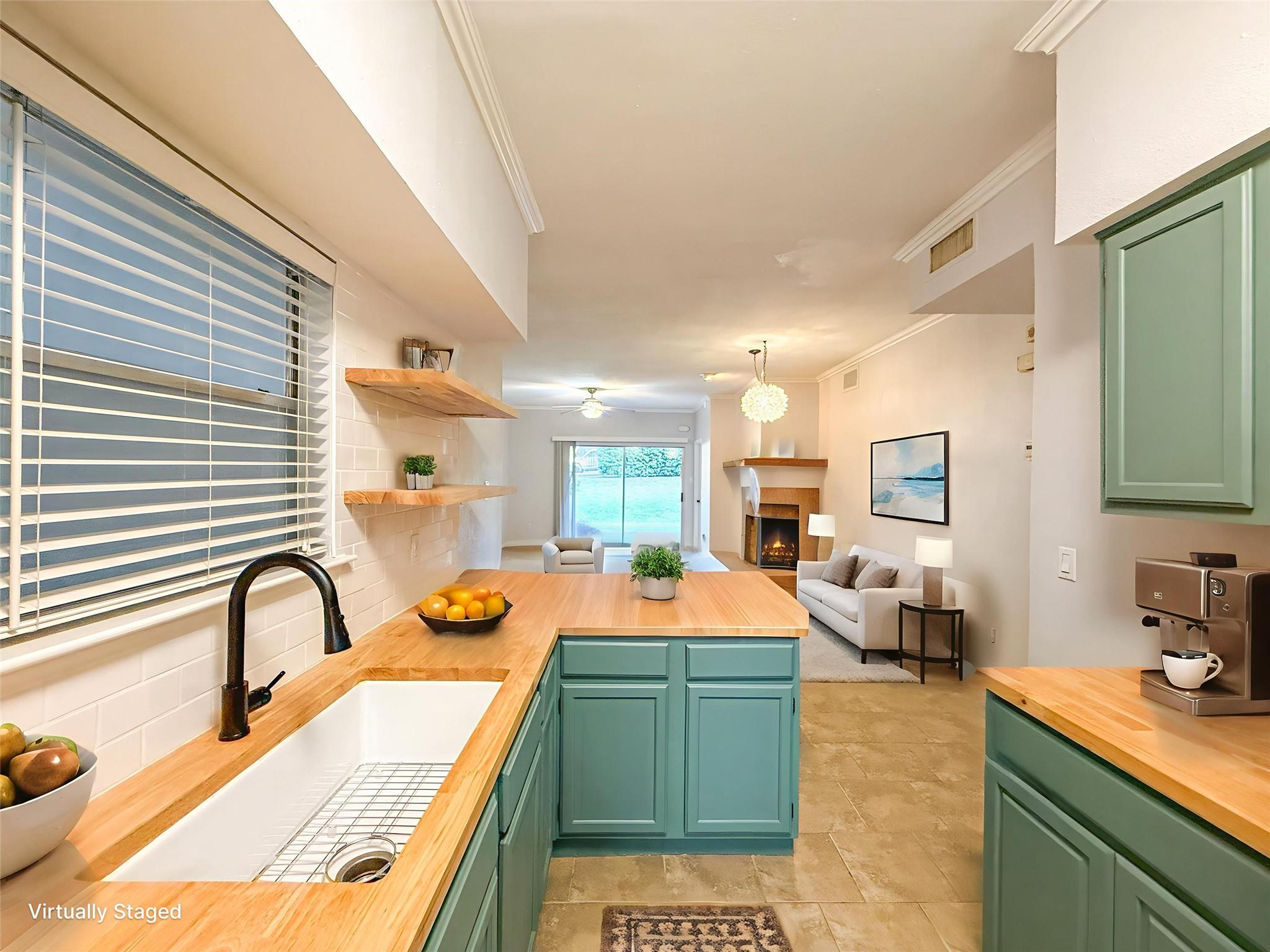 2450 Wickersham Ln # 103, Austin, TX 78741