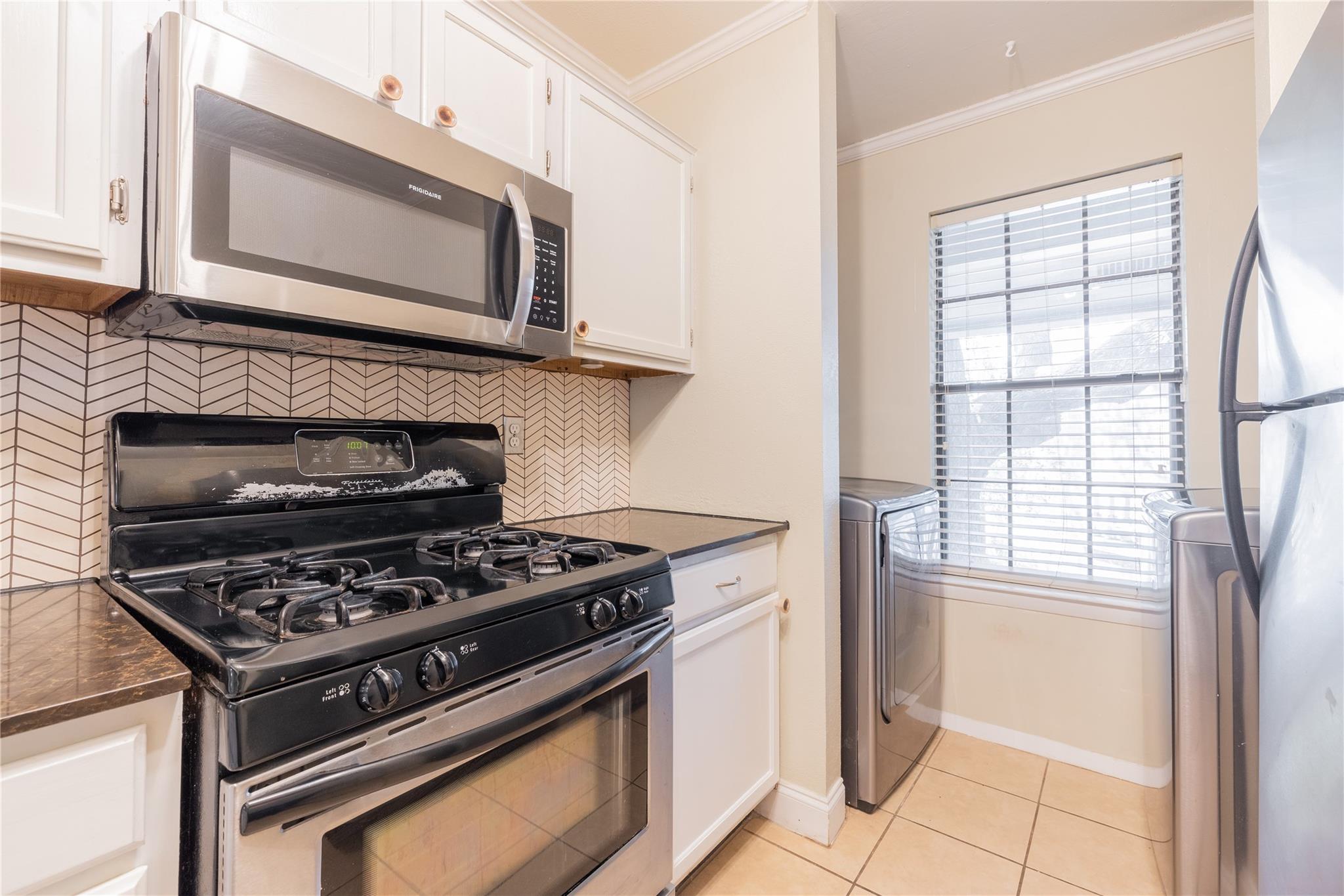 1411 Gracy Farms Ln # 121, Austin, TX 78758