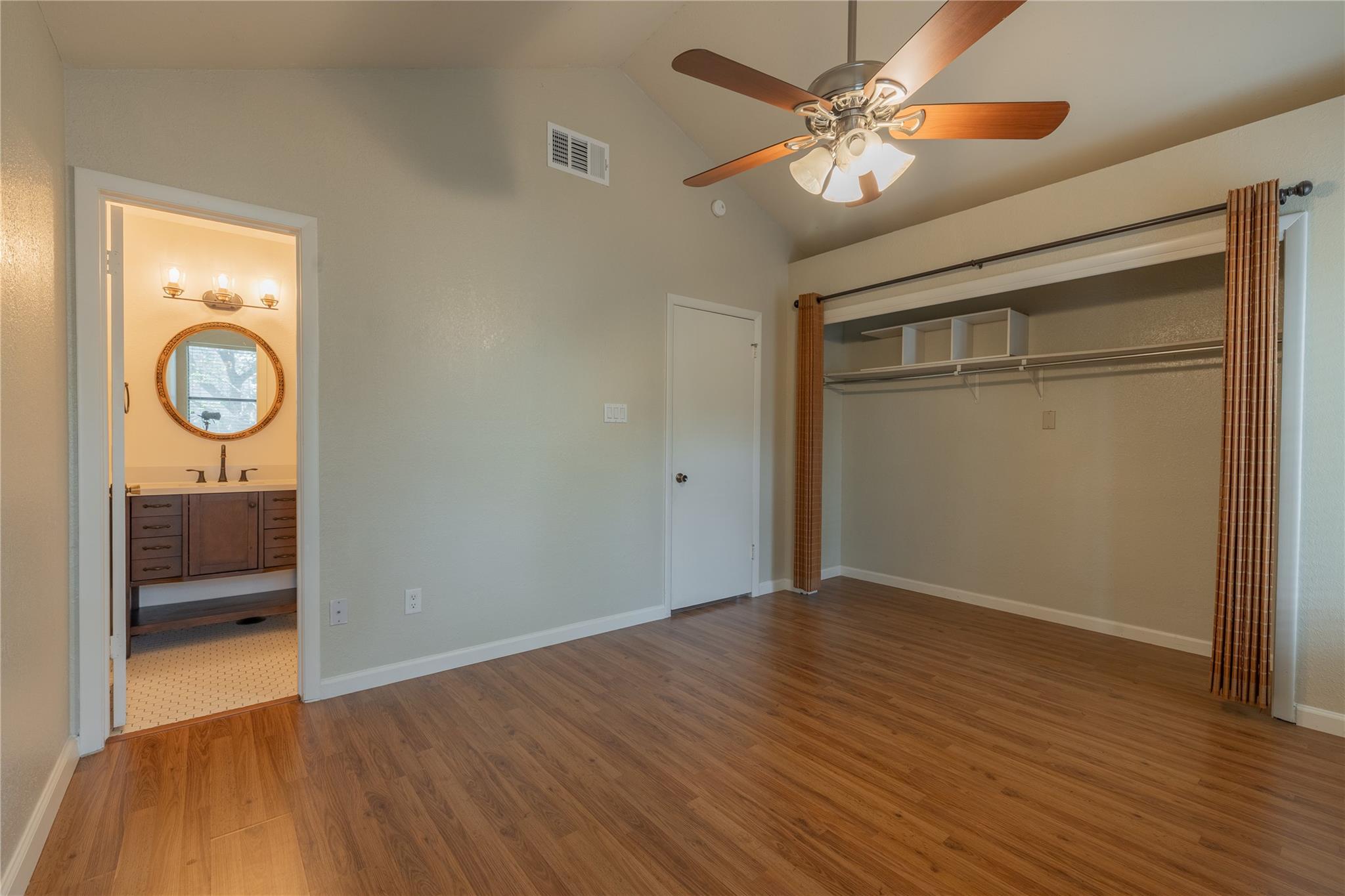 1411 Gracy Farms Ln # 121, Austin, TX 78758