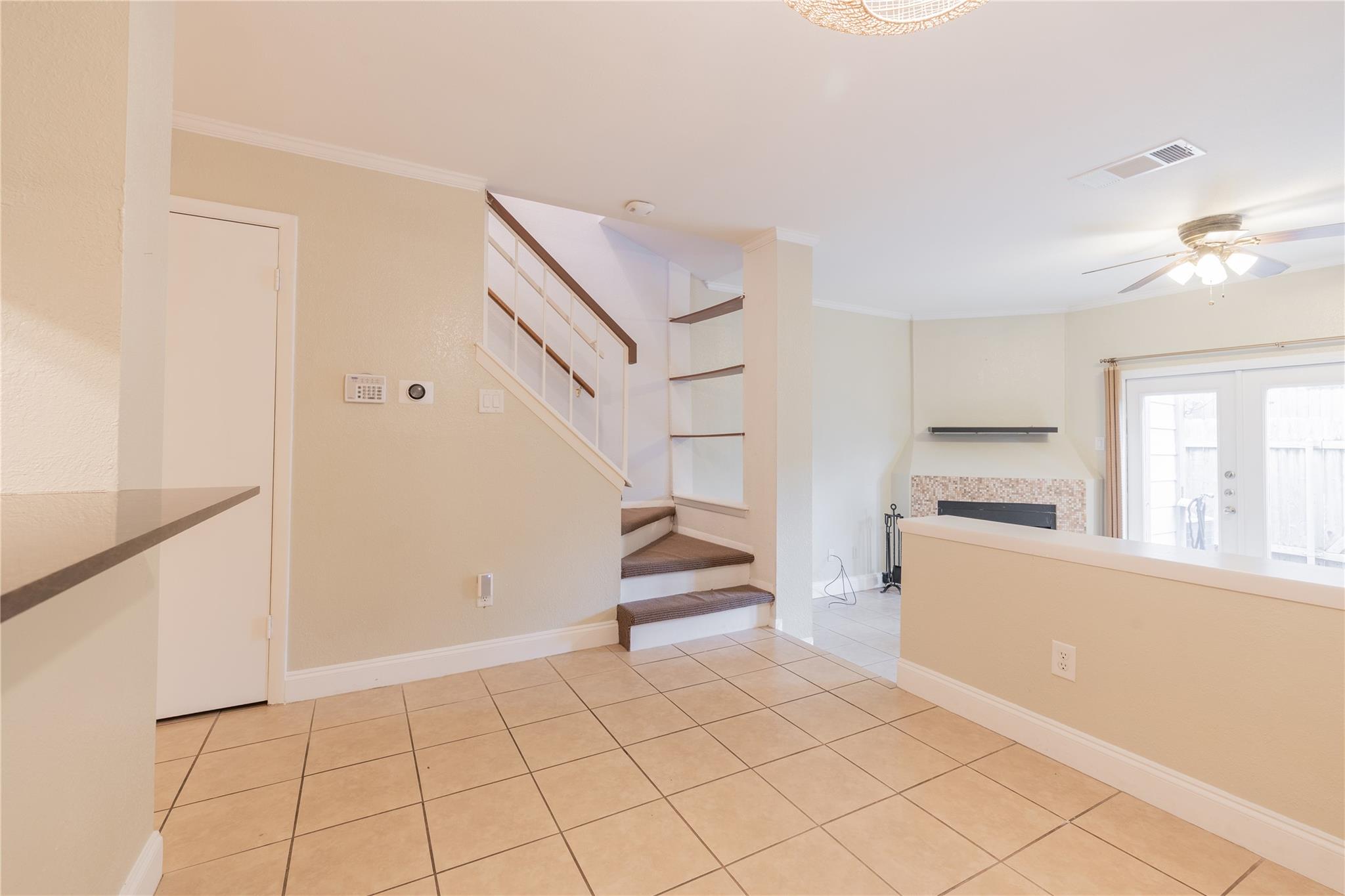 1411 Gracy Farms Ln # 121, Austin, TX 78758