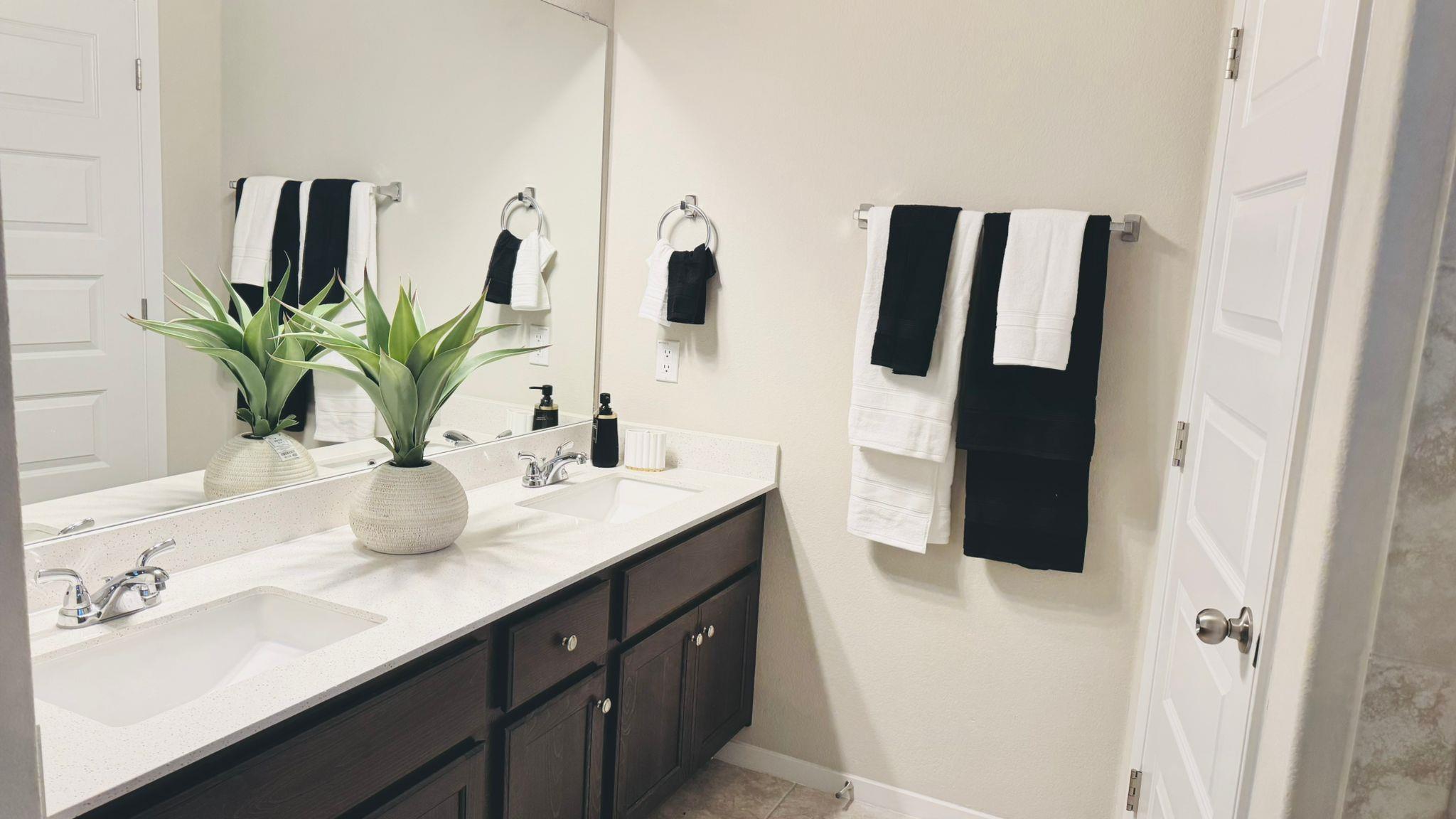 212 Rollingwood Dr, San Marcos, TX 78666