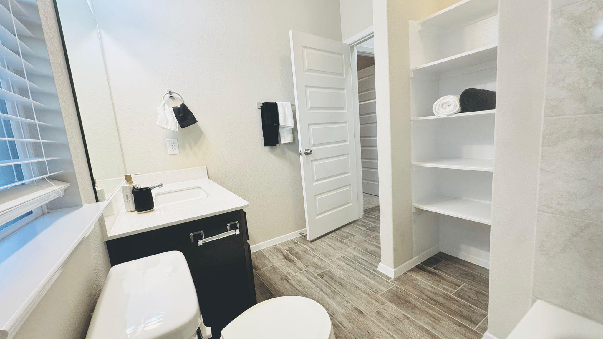 212 Rollingwood Dr, San Marcos, TX 78666