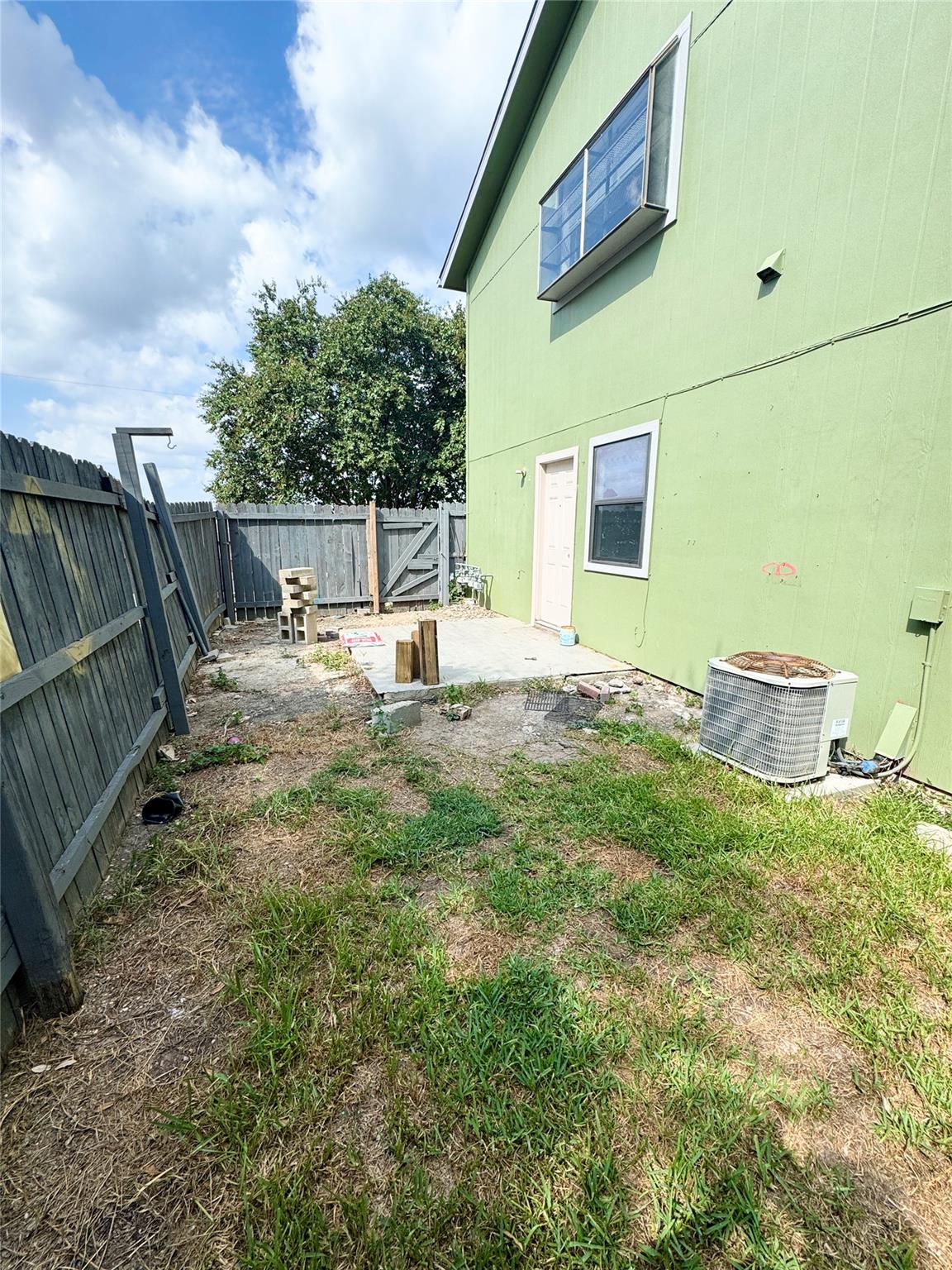 801 Bracewood Cir # B, San Marcos, TX 78666