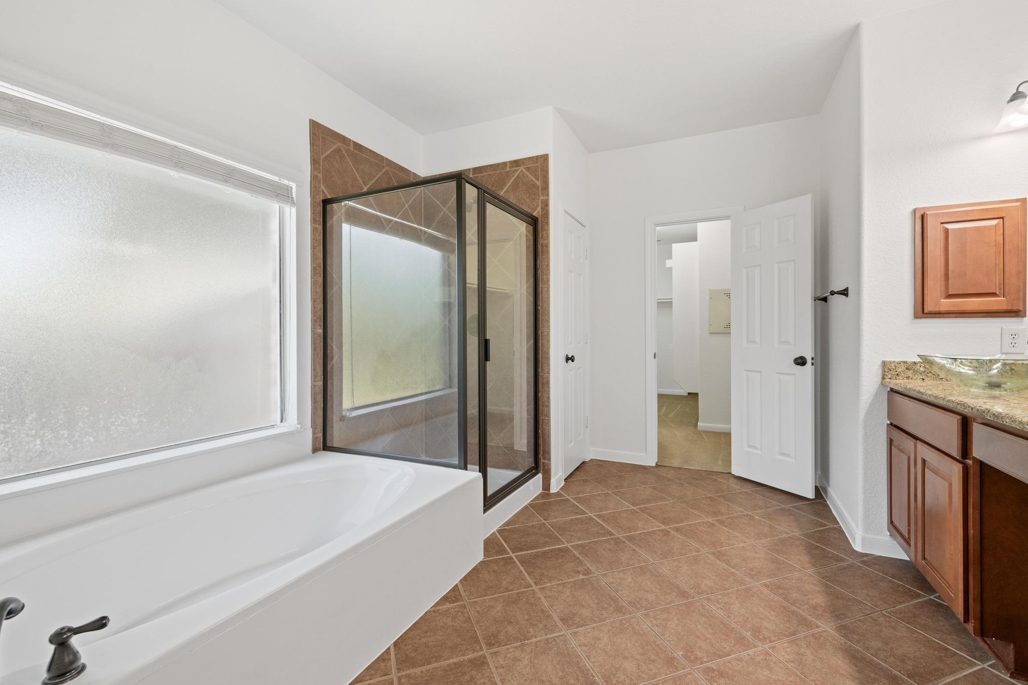 20936 Prestwick Dr # 1, Hutto, TX 78634