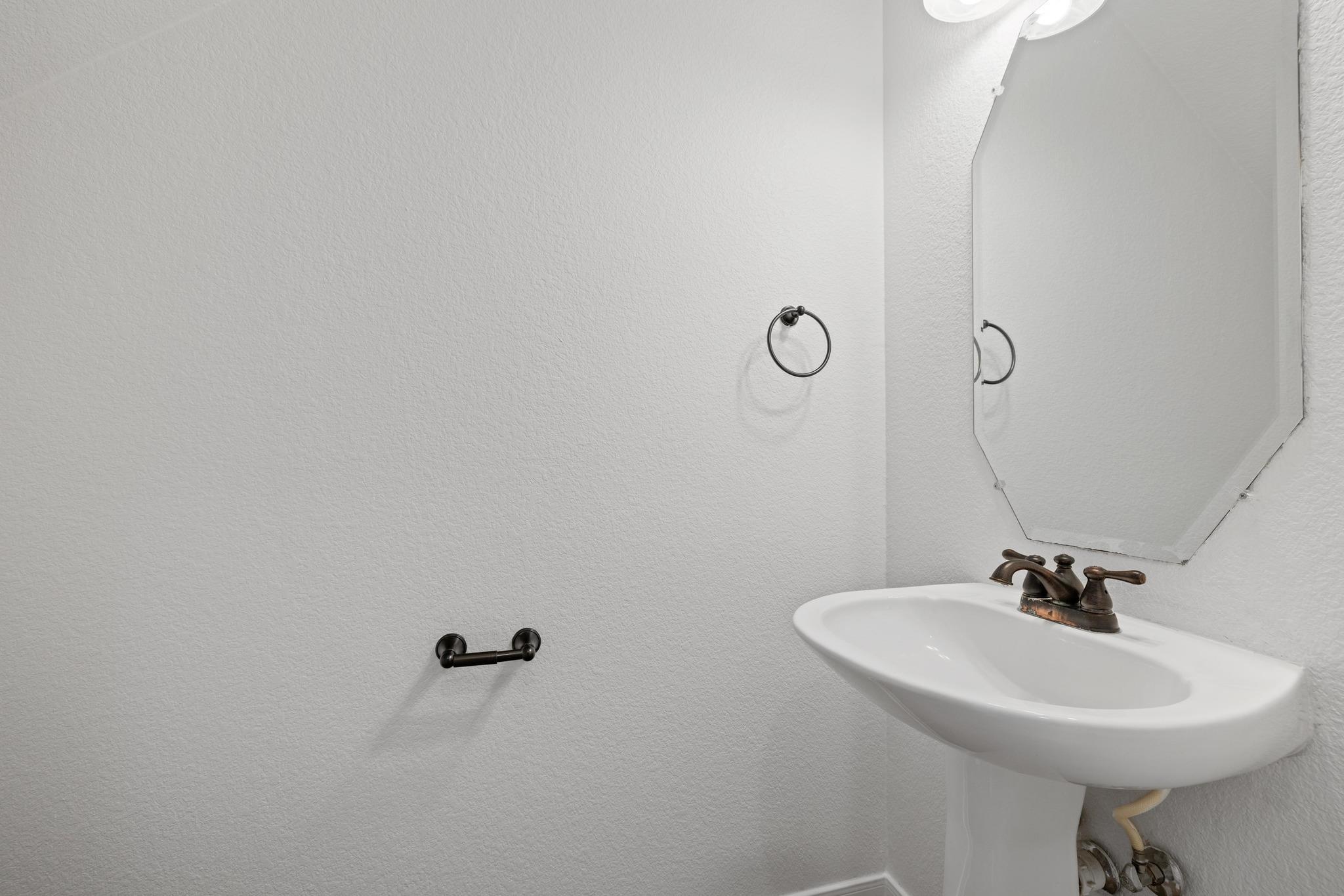 20936 Prestwick Dr # 1, Hutto, TX 78634