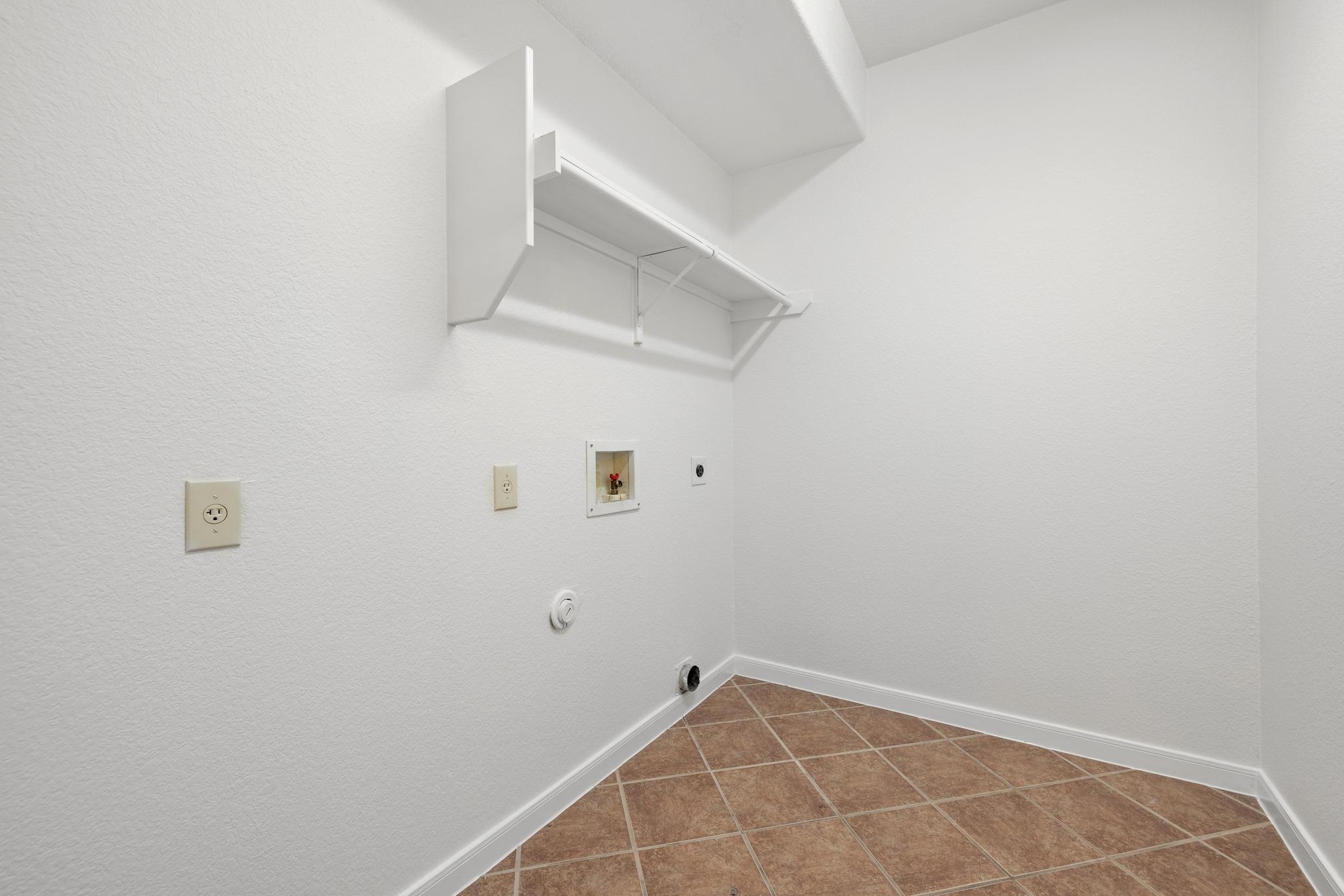 20936 Prestwick Dr # 1, Hutto, TX 78634