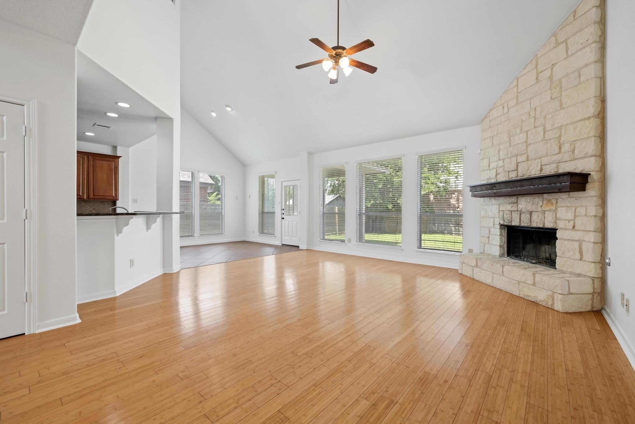 20936 Prestwick Dr # 1, Hutto, TX 78634