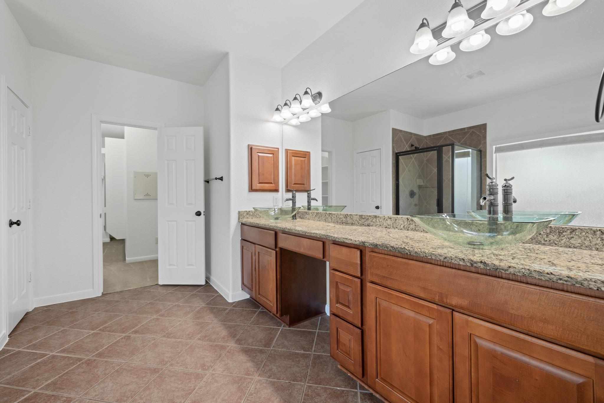 20936 Prestwick Dr # 1, Hutto, TX 78634