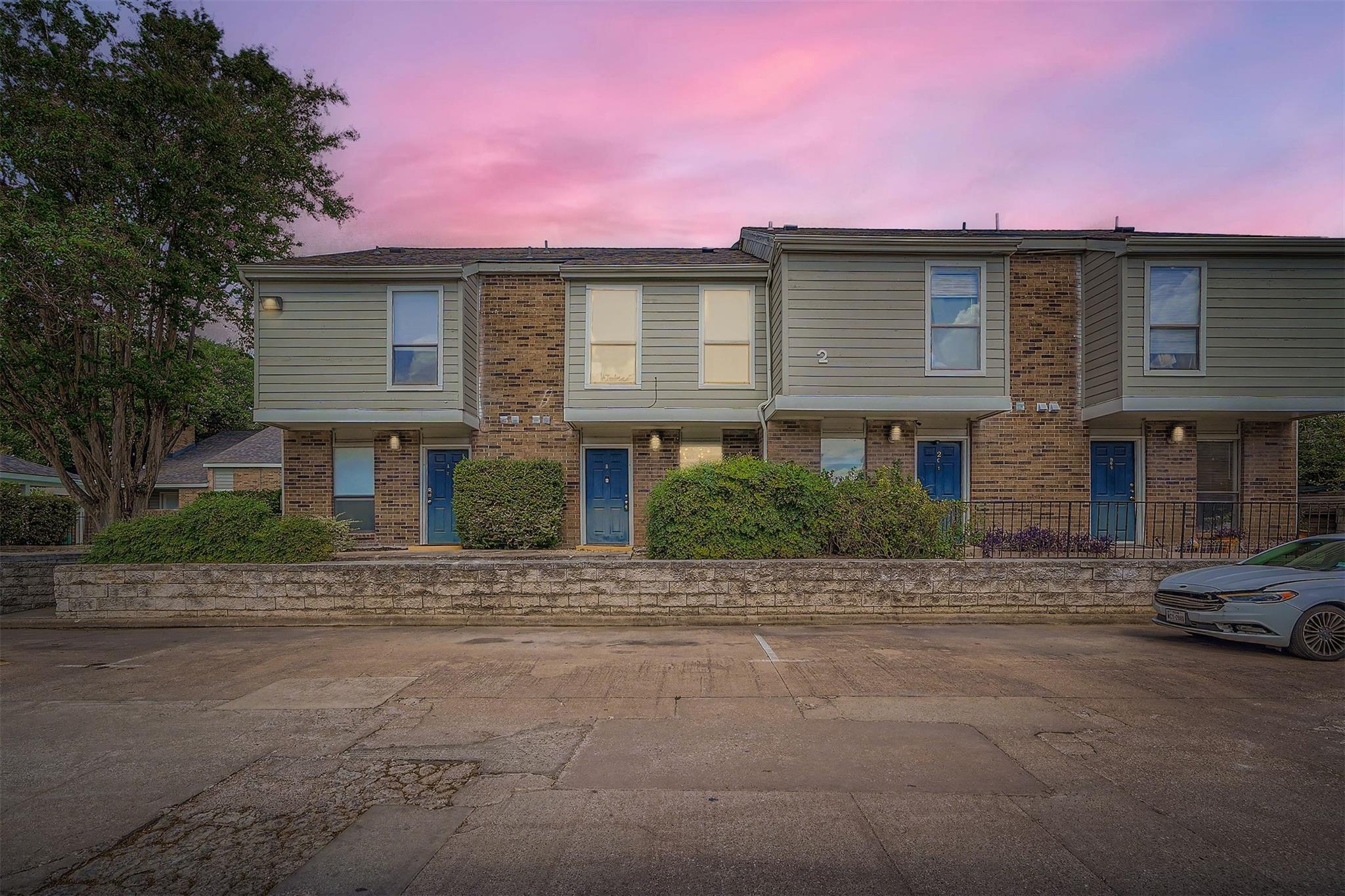 2018 W Rundberg Ln # 2B, Austin, TX 78758