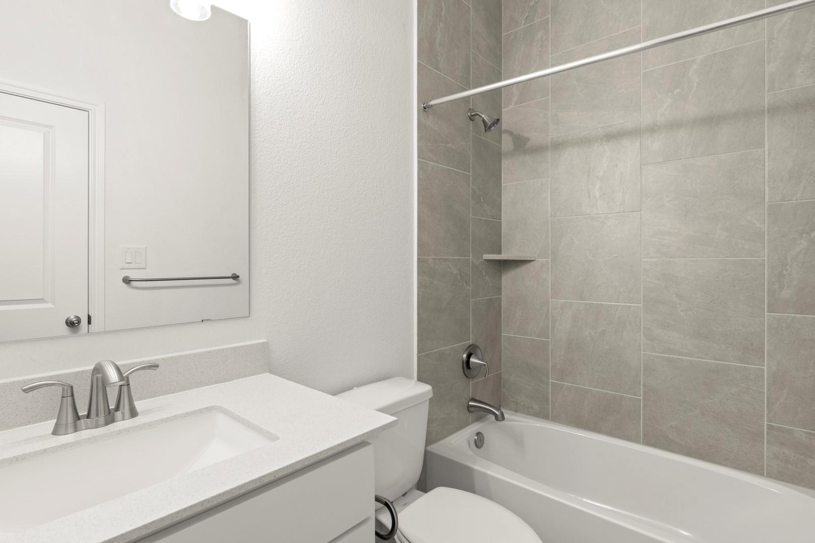 3729 Pin Oak Hills, Seguin, TX 78155