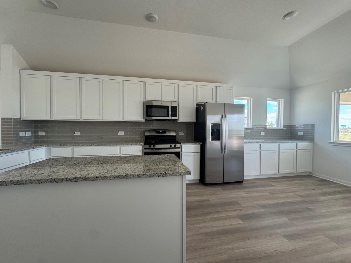 3729 Pin Oak Hills, Seguin, TX 78155