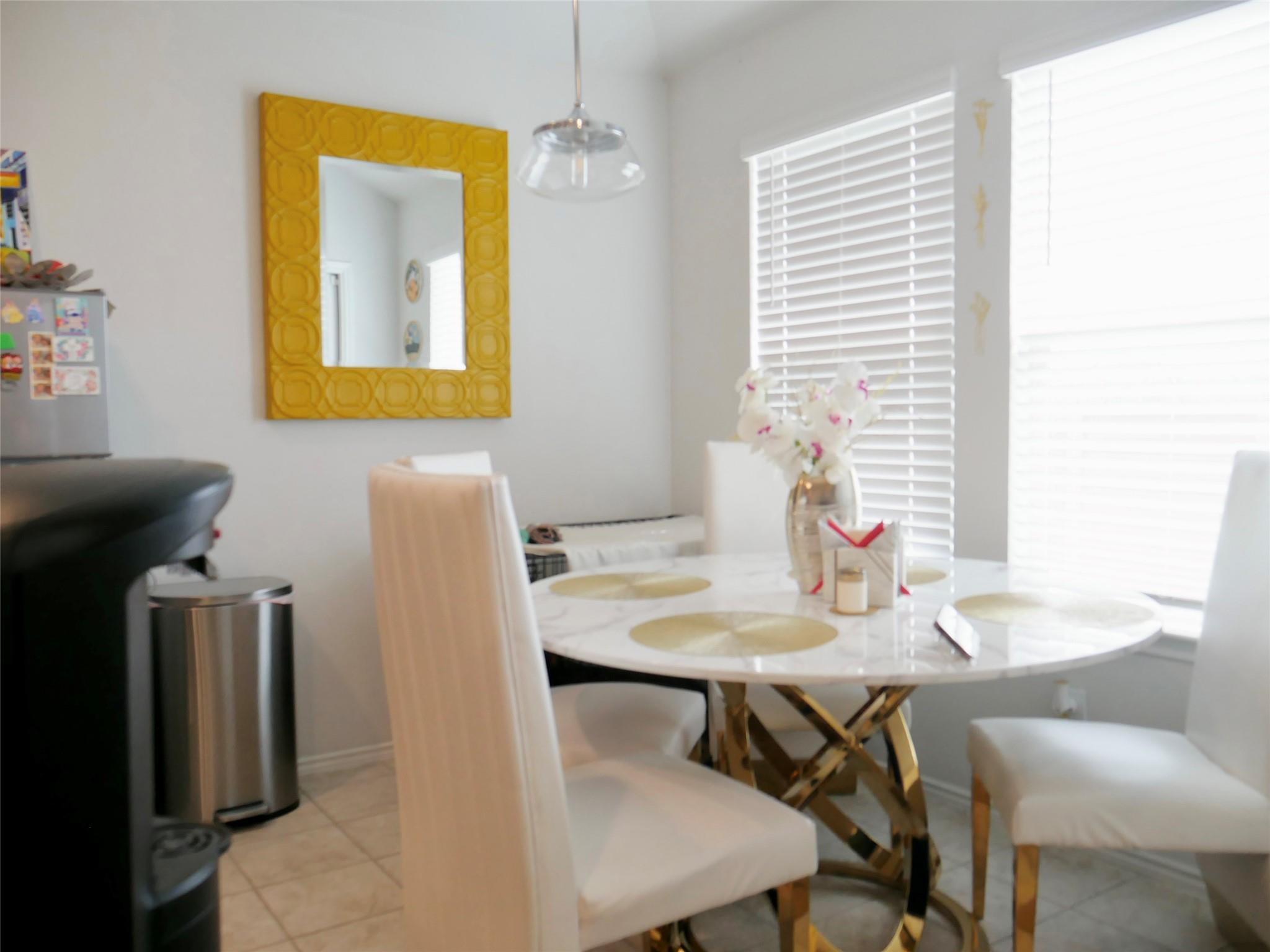 524 Taggart Trl, Jarrell, TX 76537