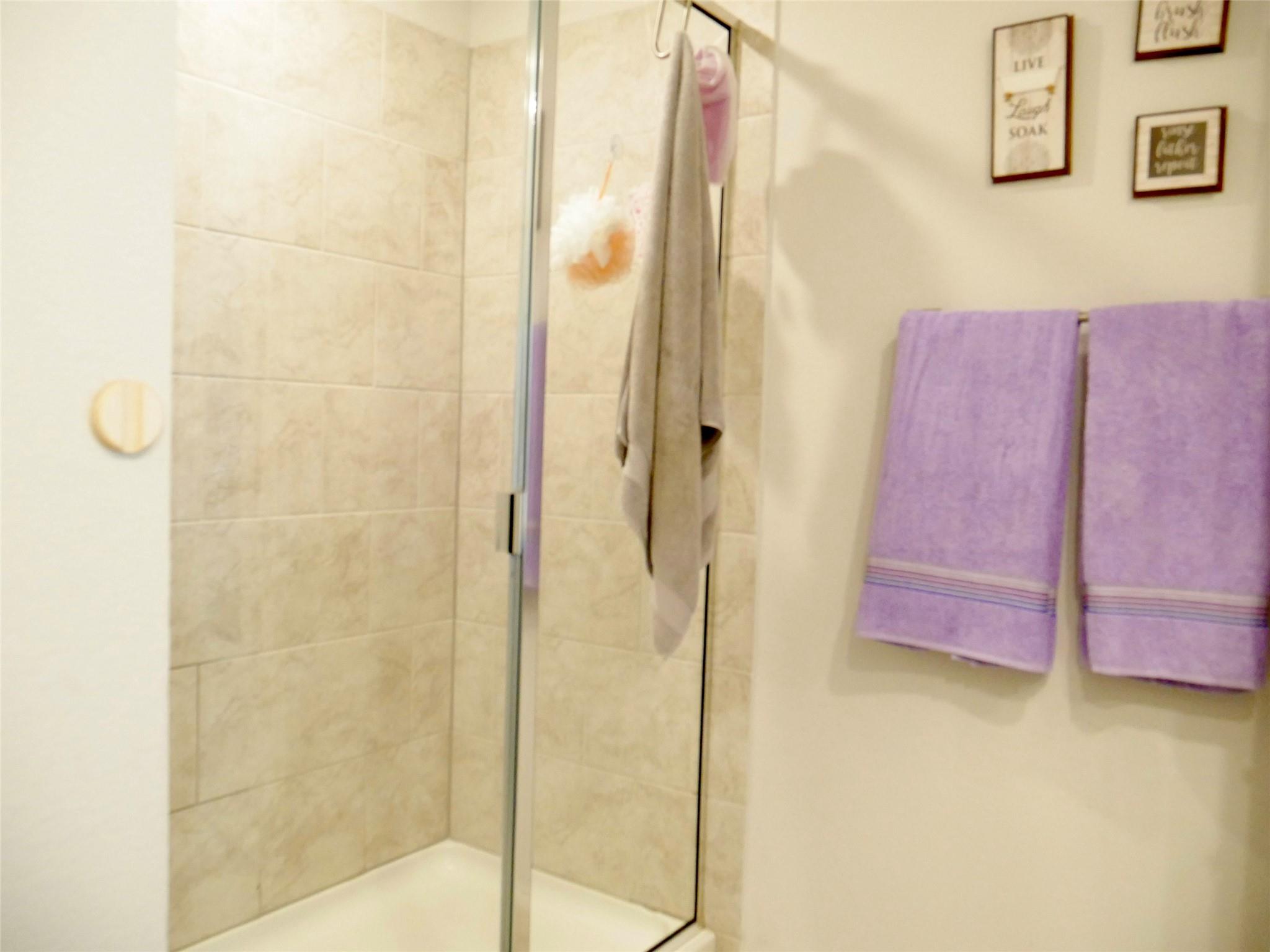 524 Taggart Trl, Jarrell, TX 76537