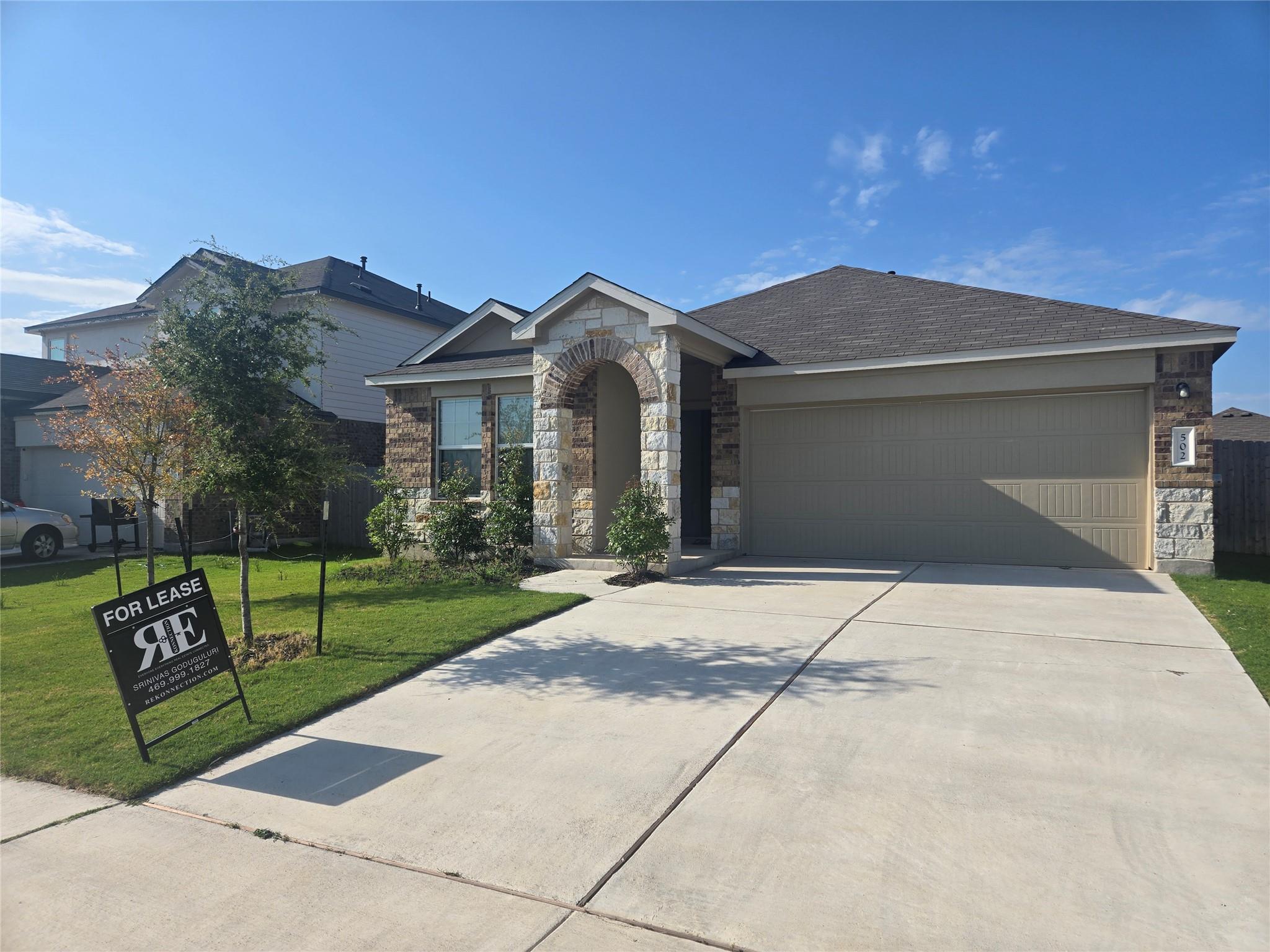 502 Arnage Dr, Hutto, TX 78634
