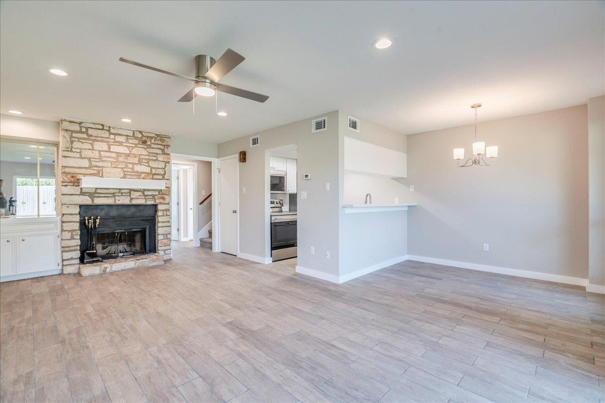 3 Cypress Fairway Vlg, Wimberley, TX 78676