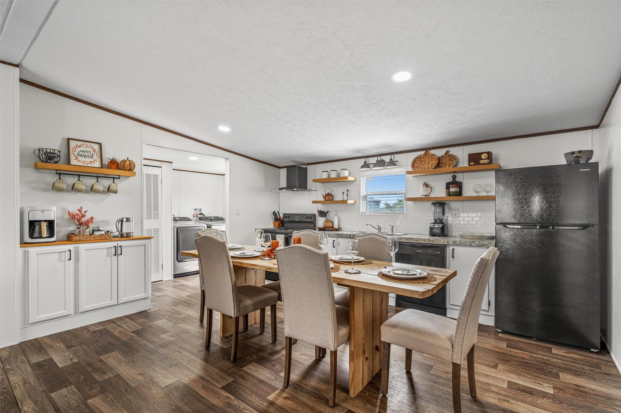 110 Pvr 965, Taylor, TX 76574