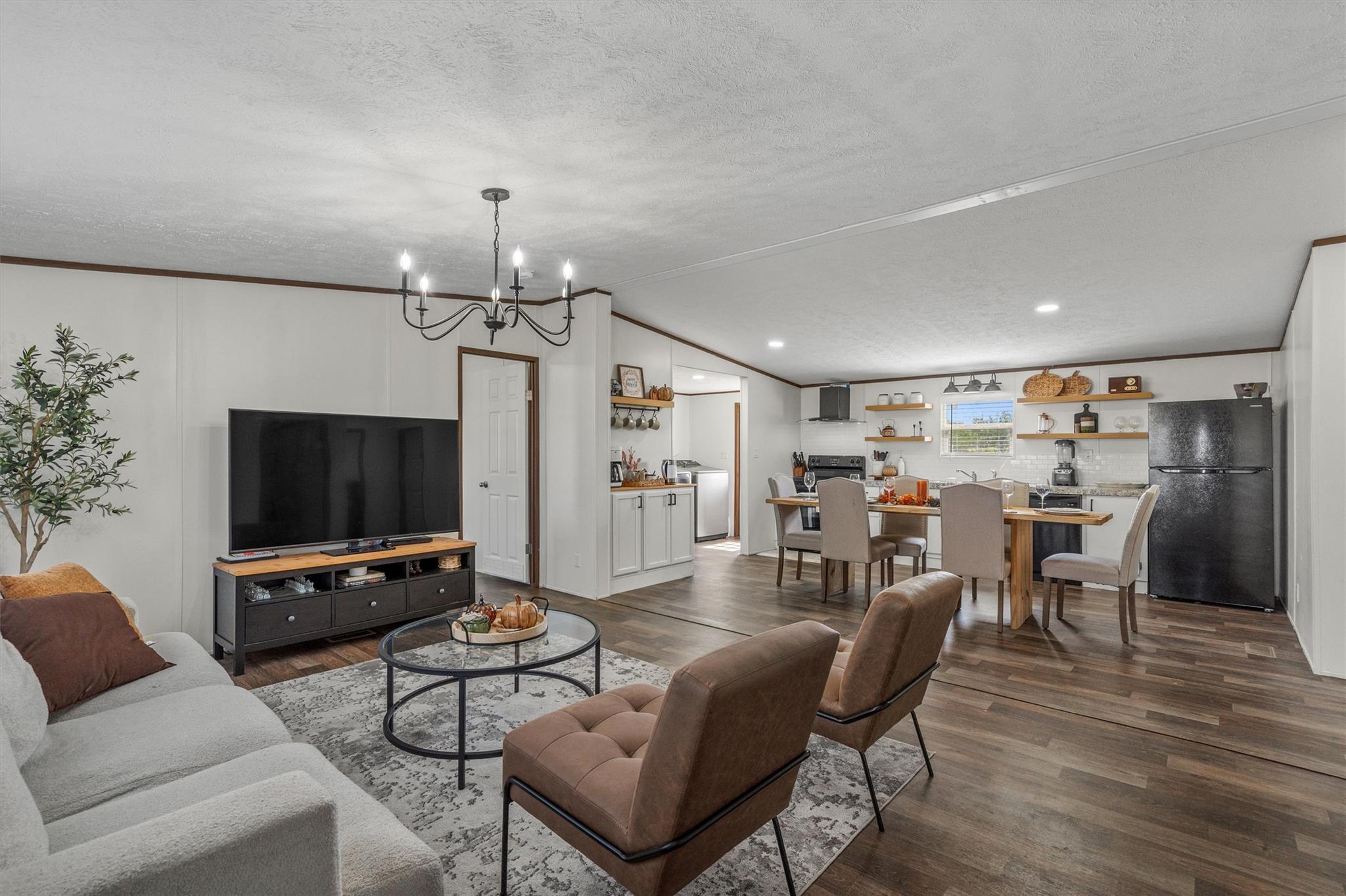 110 Pvr 965, Taylor, TX 76574