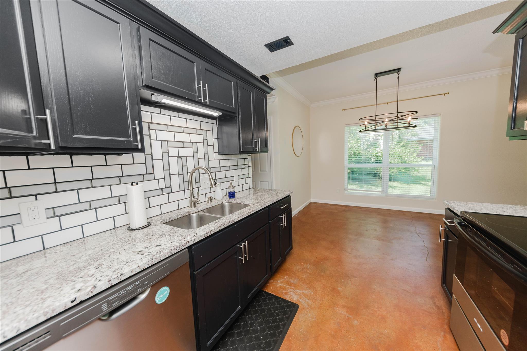 107 Silver Fox, Waco, TX 76705